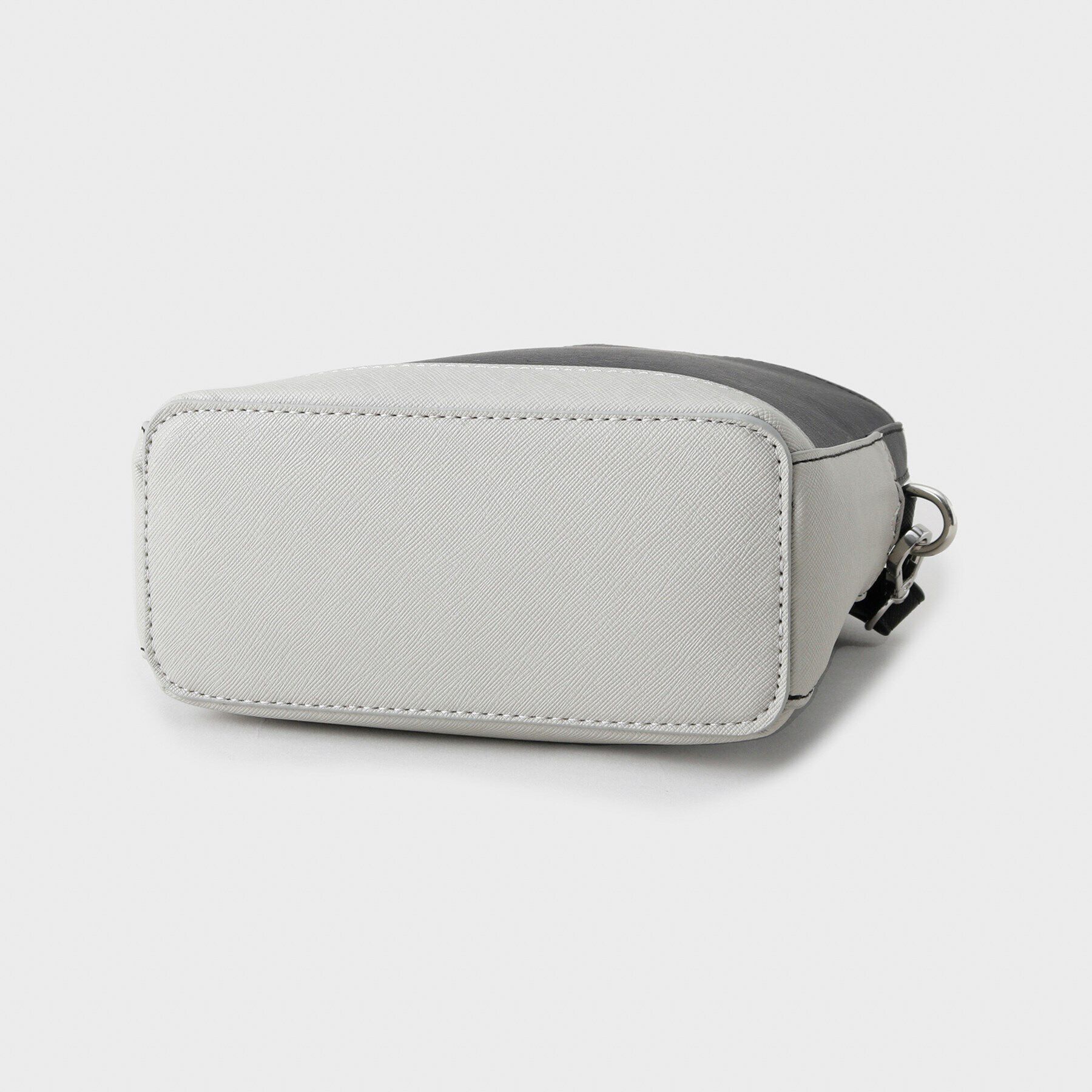 tk.TAKEO KIKUCHI「アオリミニショルダー」|ショルダー・メッセンジャー|