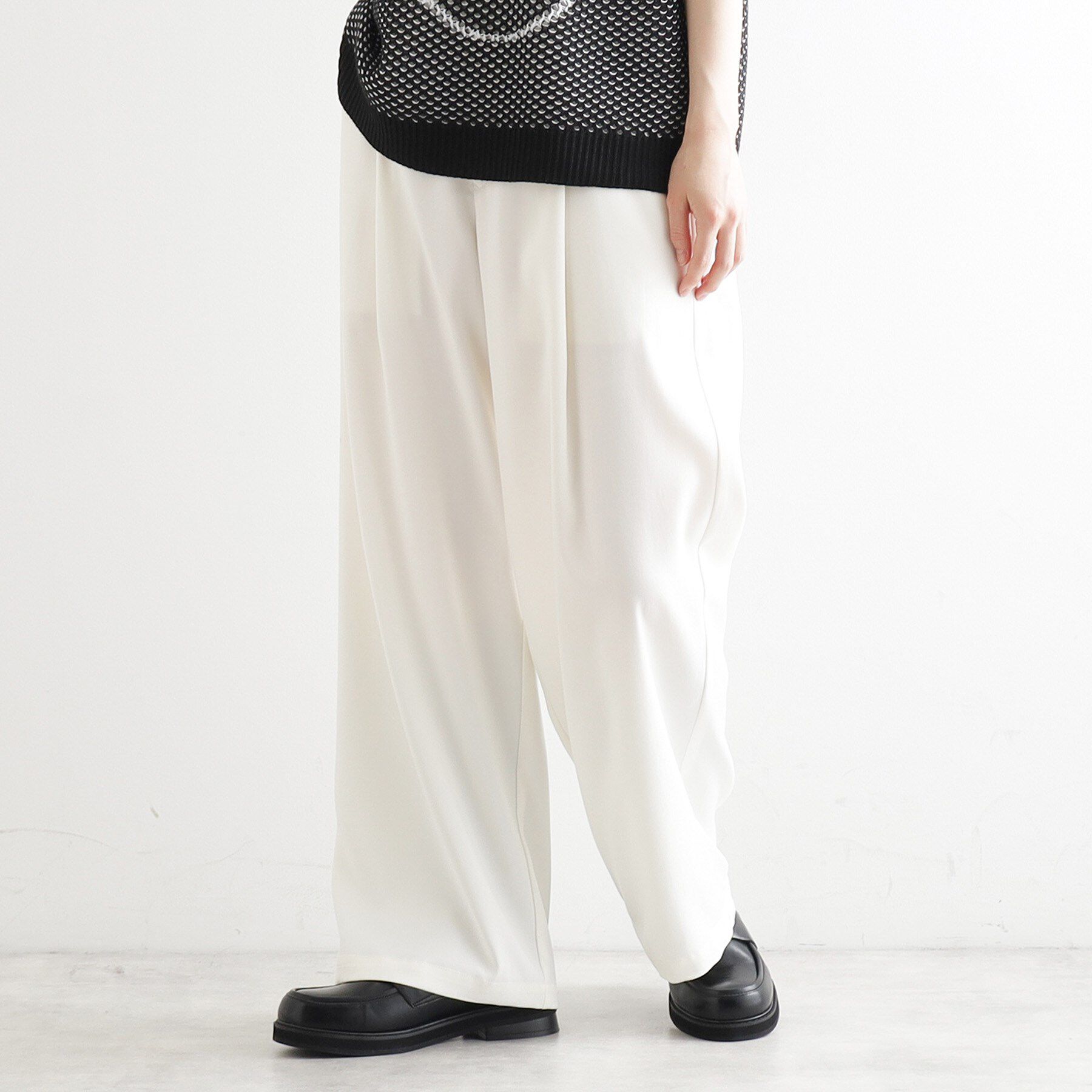 tk.TAKEO KIKUCHI「リネンタッチ バレルスラックス」|その他|オフホワイト(003