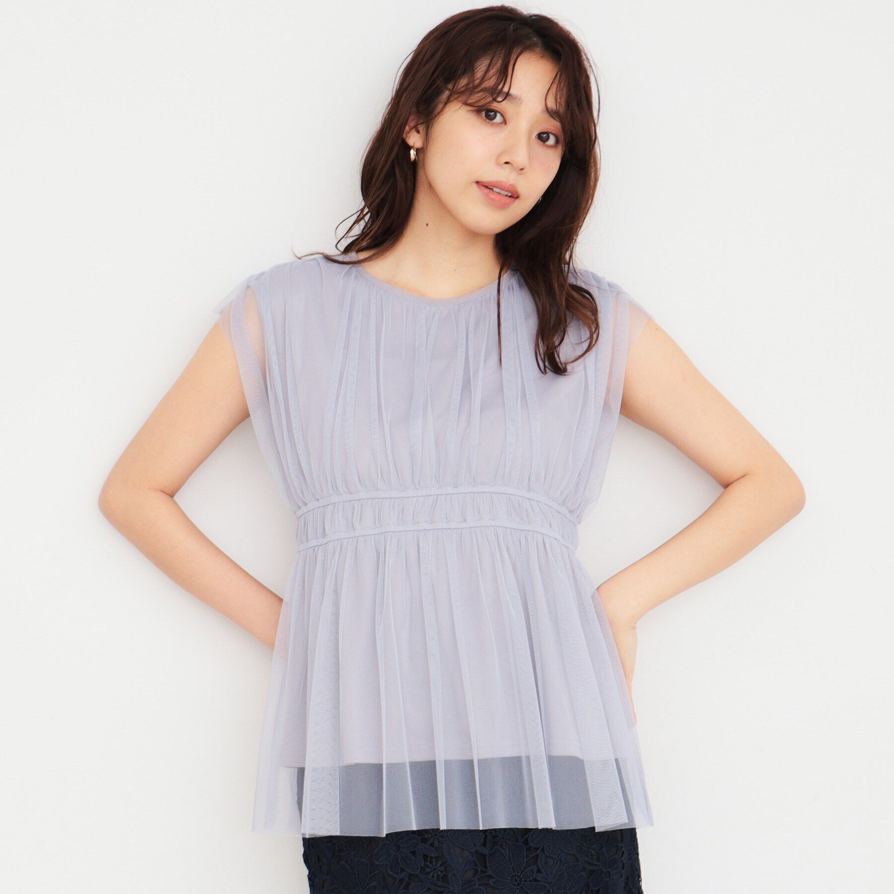 index「《美人百花掲載》チュールペプラムブラウス【洗濯機洗い可】」|シャツ・ブラウス|ブルー(091)