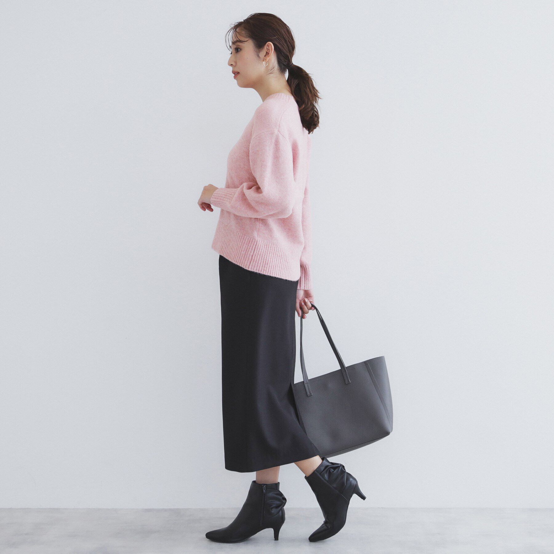 index「《6color》ラムライクVネックニット【洗濯機洗い可】」|ニット・セーター|