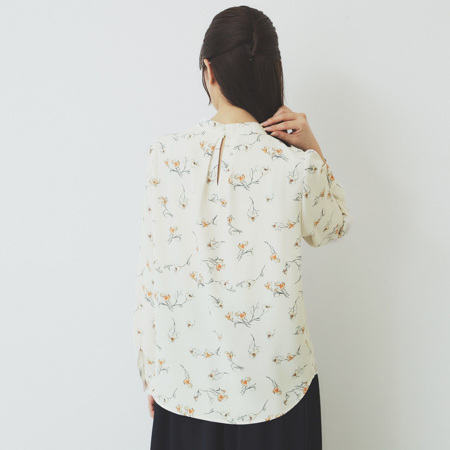 index「ハイネックスリットブラウス【洗濯機洗い可/イージーアイロン】」|シャツ・ブラウス|