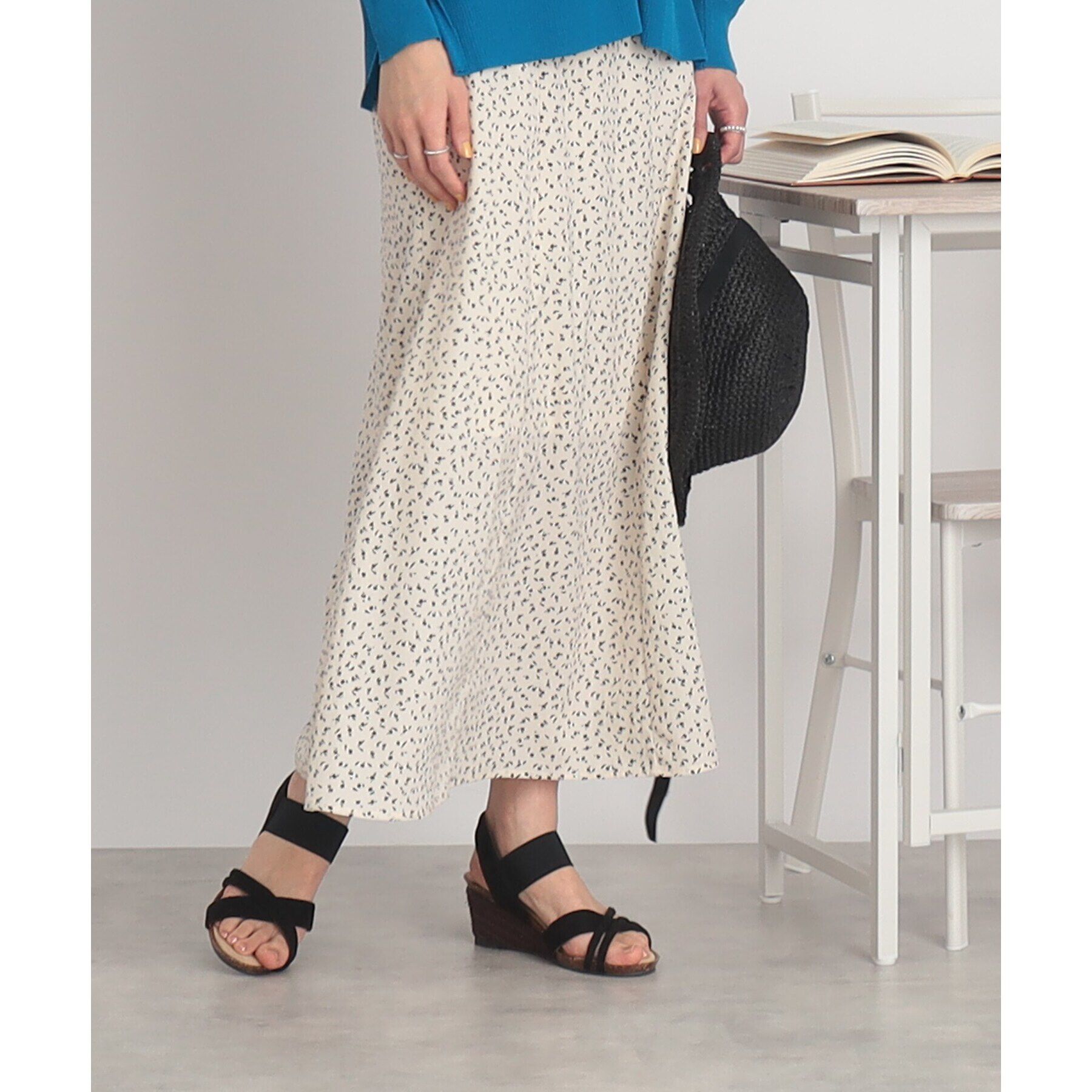 SHOO･LA･RUE「◆【累計31万足/シューダル】片手ではける ラウンドクロスサンダル」|サンダル|