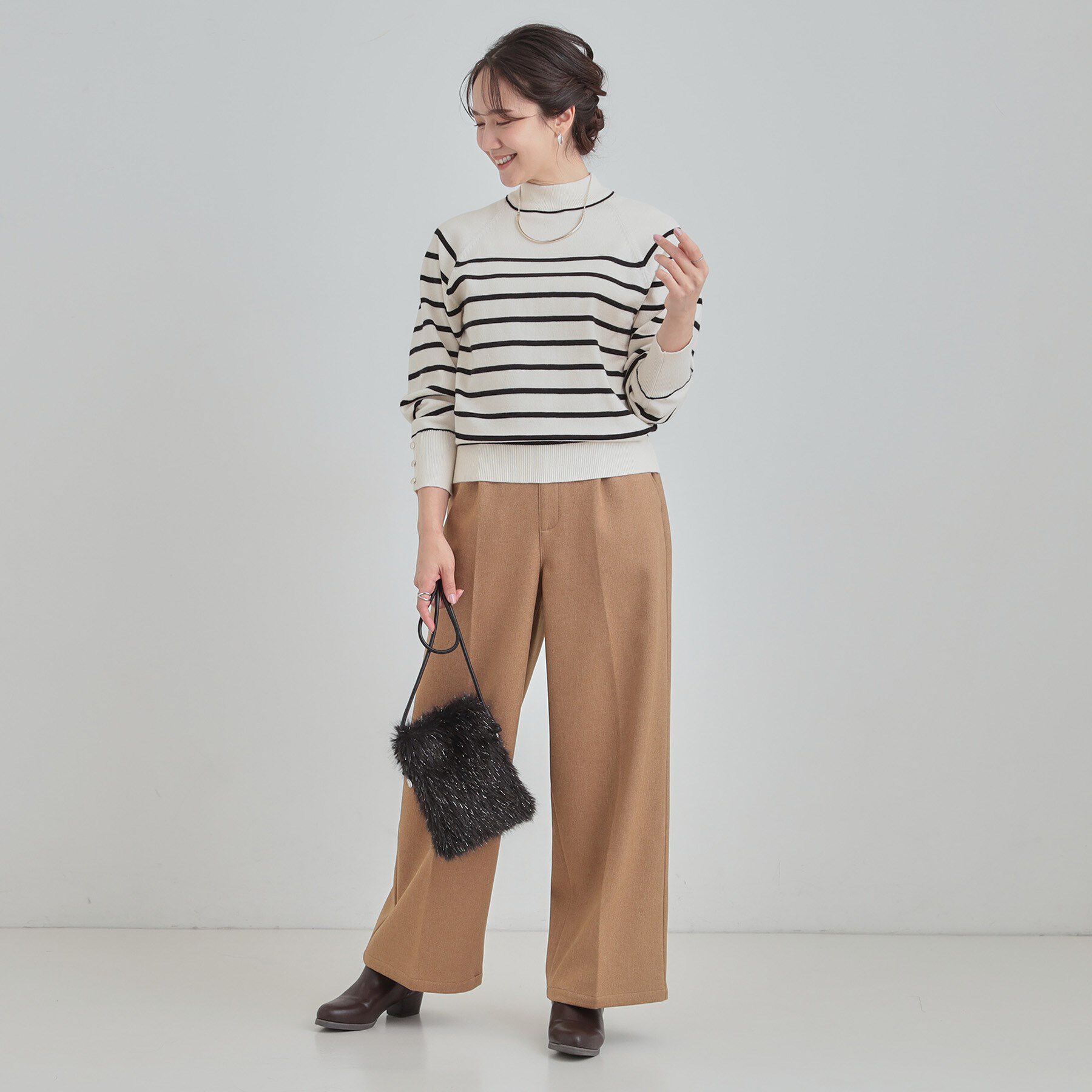 SHOO･LA･RUE「【洗濯機可/吸湿発熱】もちもちでチクチクしにくいハイネックニット」|ニット・セーター|