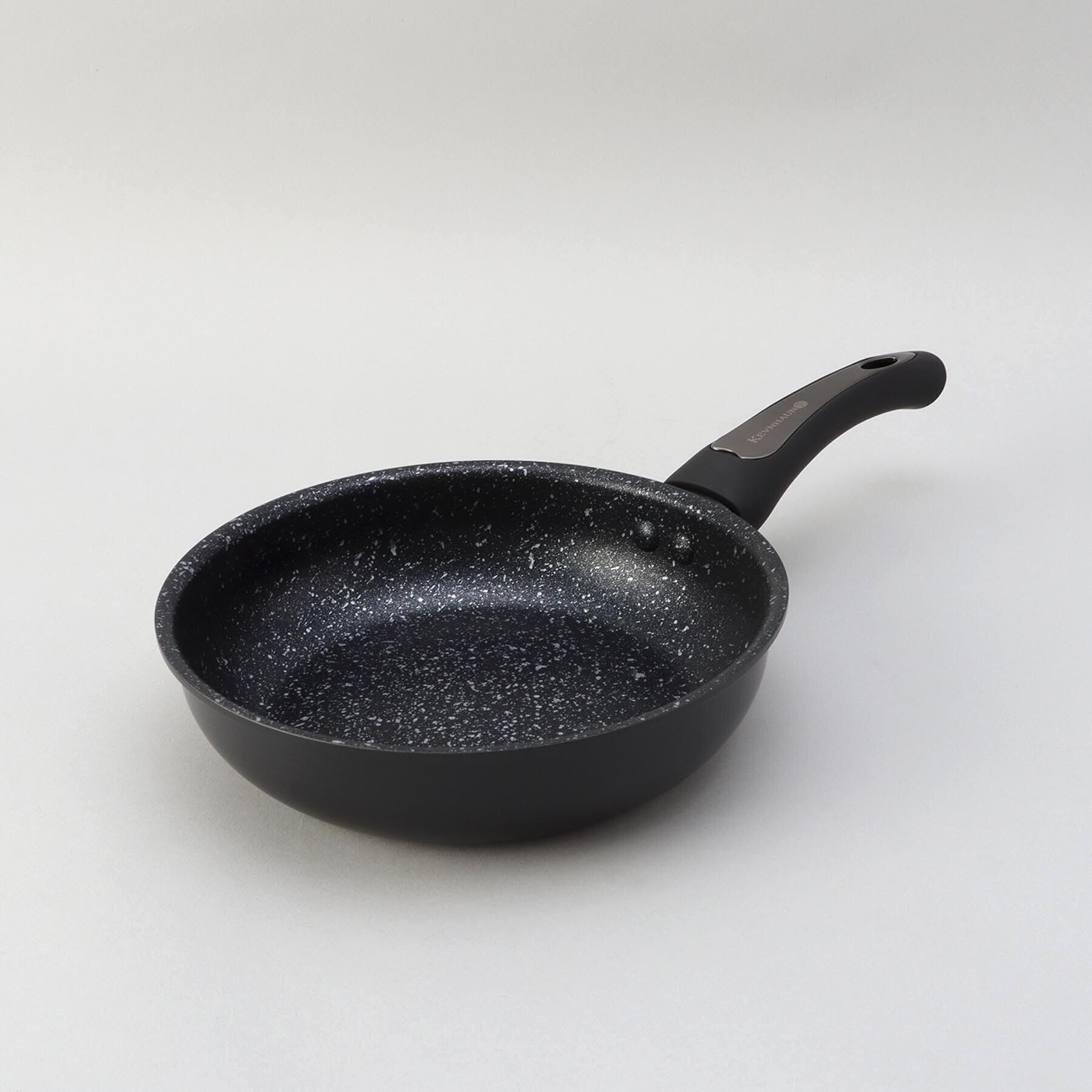 212 KITCHEN STORE「ジェットブラック フライパン 20cm ＜KEVNHAUN ケヴンハウン＞」|食器・キッチングッズ|