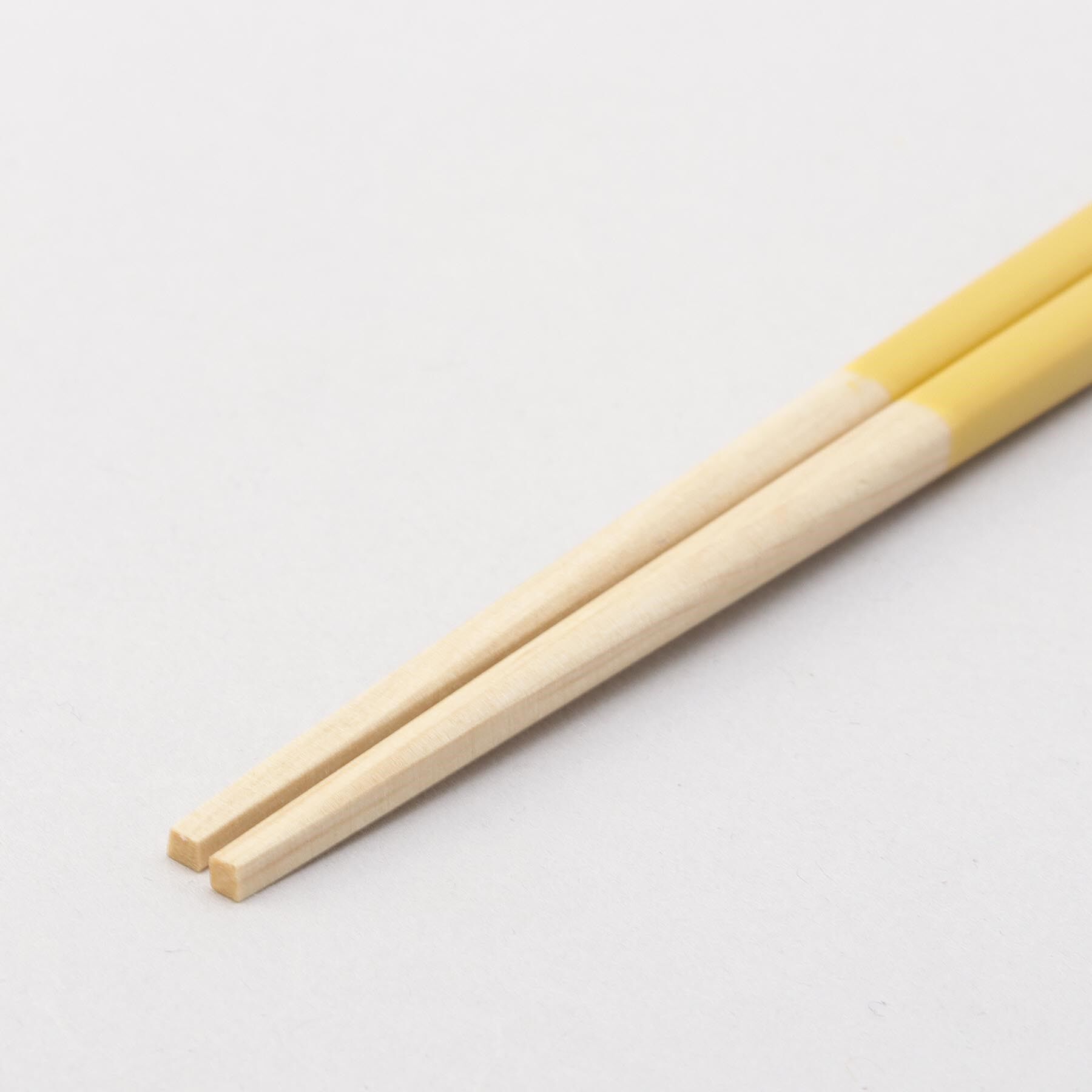 212 KITCHEN STORE「ほんとうにすべらないお箸 23cm マイルドイエロー」|食器・キッチングッズ|