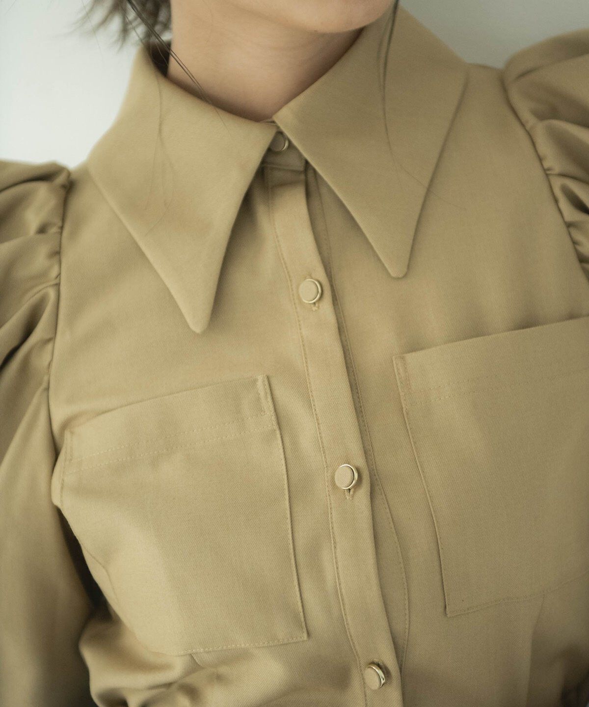 REDYAZEL「パワーショルダー襟付きブラウス」|シャツ・ブラウス|