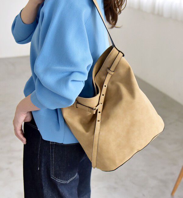 quaranciel「《予約》quaranciel: ワンハンドル ベルトデザイン トート バッグ」|トートバッグ|ベージュ