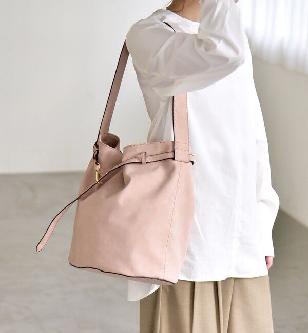quaranciel「《予約》quaranciel: ワンハンドル ベルトデザイン トート バッグ」|トートバッグ|ピンク