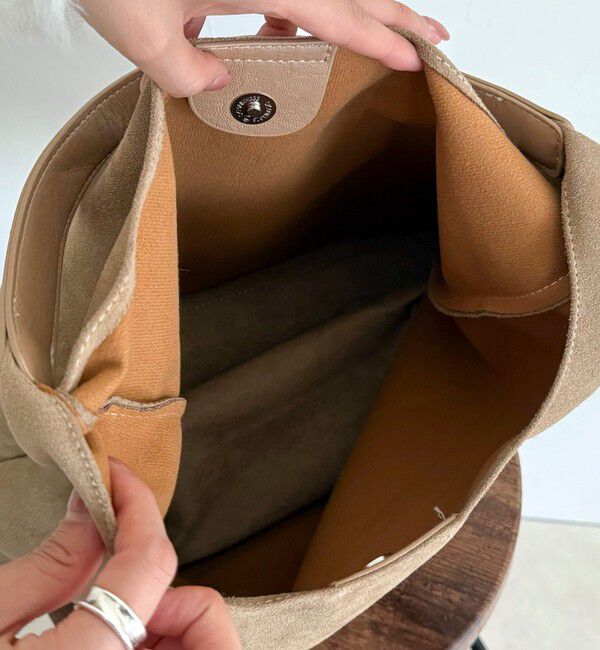 fredy emue「フェイクスエードトライアングルバッグ」|トートバッグ|