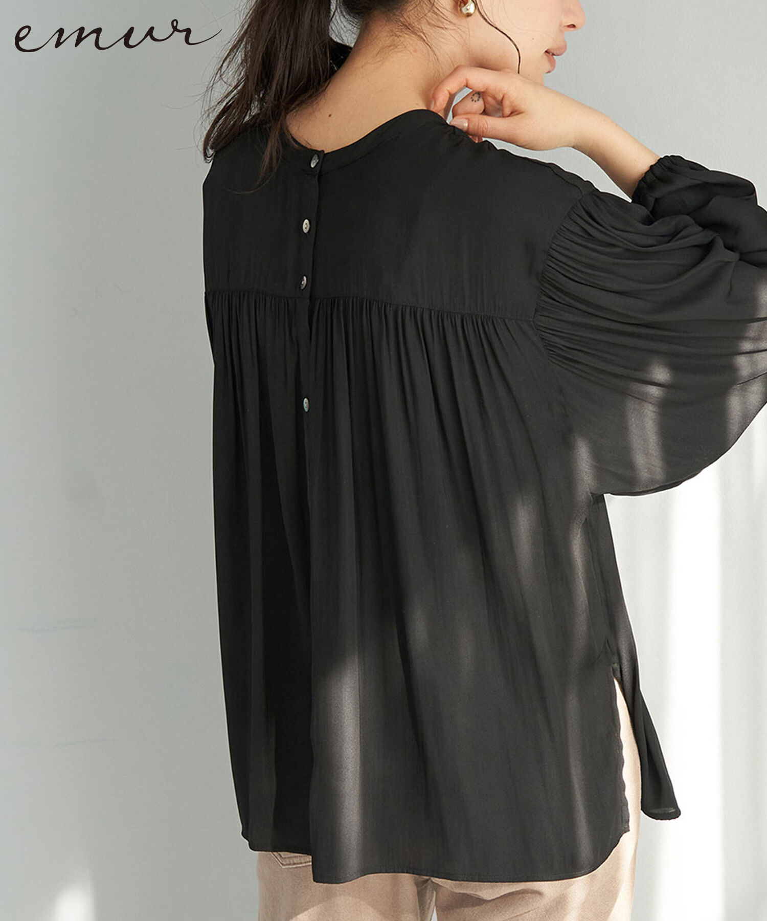 Rope&rsquo;Picnic「【emur】【2WAY】ボリューム袖ブラウス」|シャツ・ブラウス|ブラック(01)