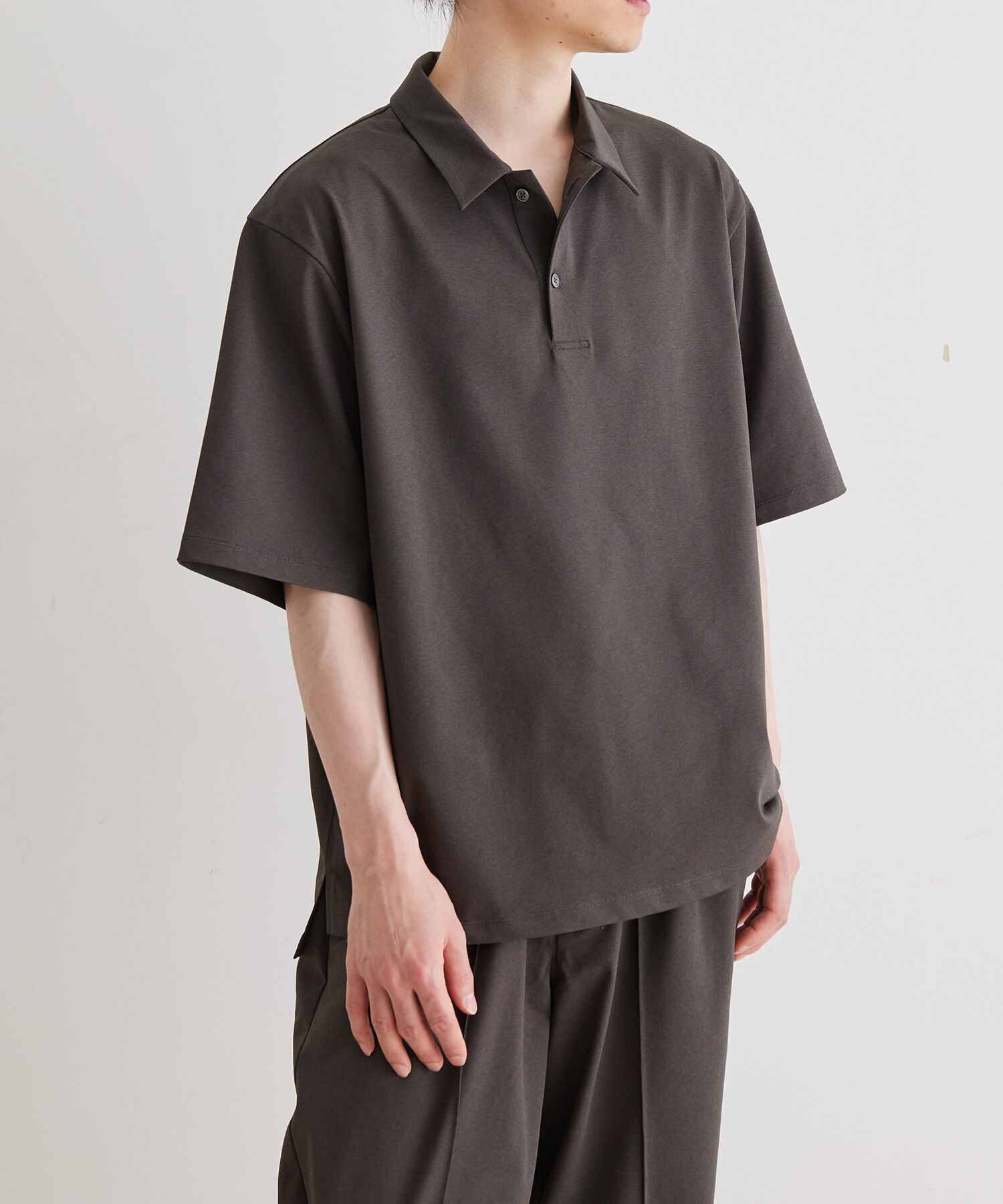 ADAM ET ROPE'「ボックスシルエット ジャージー ポロシャツ / イージーケア / ユニセックス / 吸水速乾」|ポロシャツ|ブラック(01)