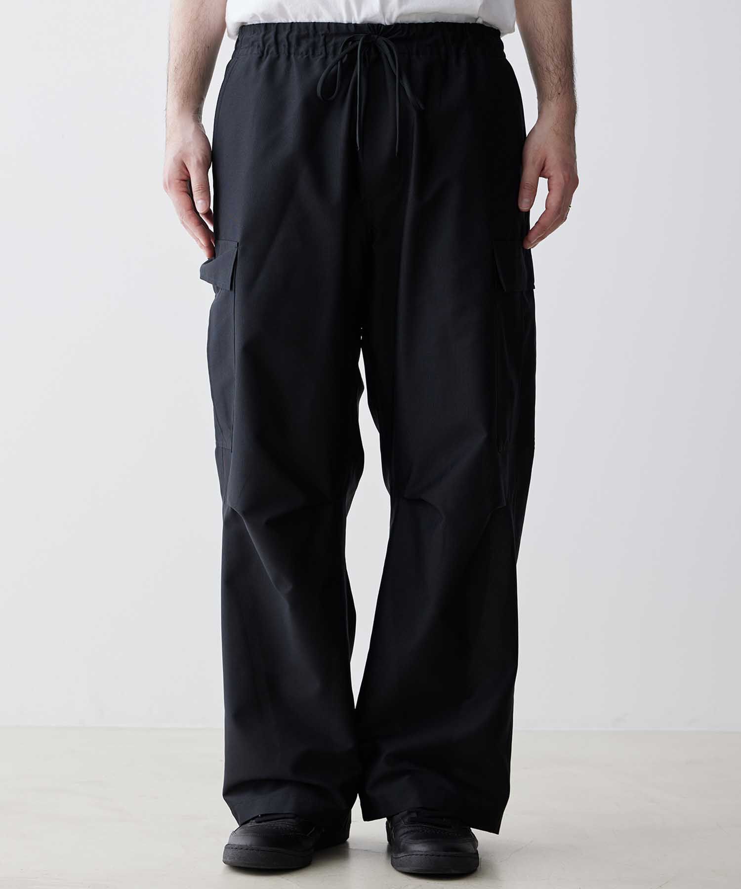 ADAM ET ROPE'「【(F)LIGHT/フライト】超軽量 ワイド イージー カーゴパンツ / 速乾 / ストレッチ / イージーケア」|カーゴ|