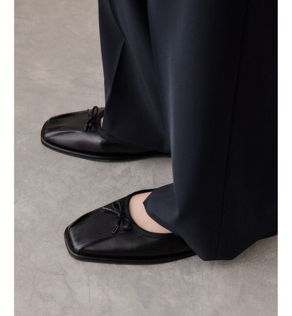 ADAM ET ROPE'「タックバレエシューズ」|バレエシューズ|ブラック(01)