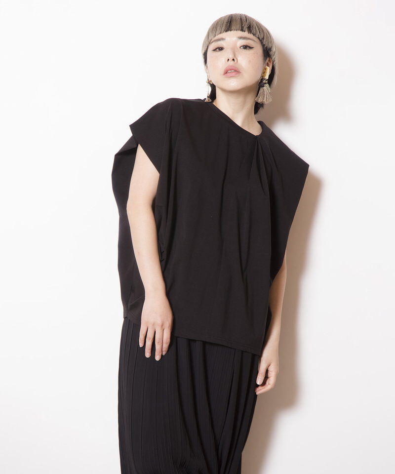 「アシンメトリータックTシャツ」|Tシャツ・カットソー|BLACK