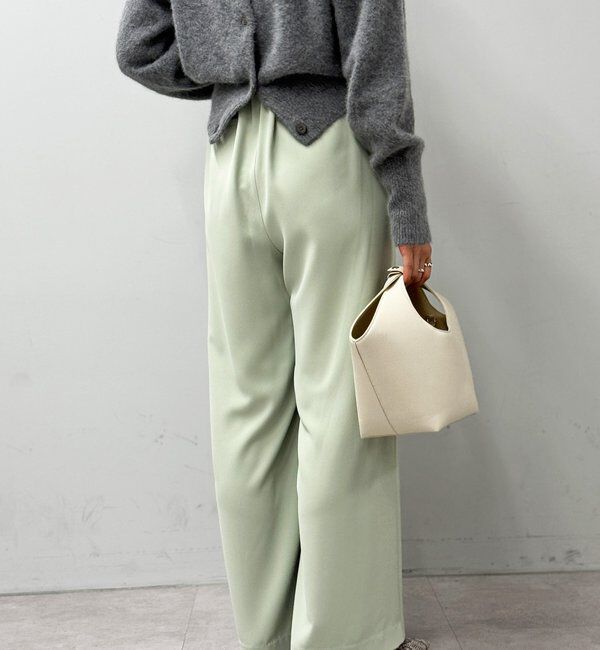  「【ウォッシャブル】【シーズンレスで使える】タックワイドスラックス」|チノ|