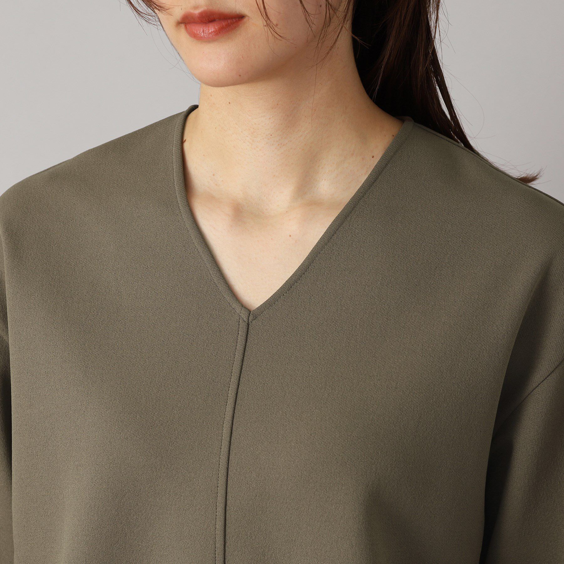 DRESSTERIOR「【洗える/イージーケア】Vネックジョーゼットプルオーバー」|Tシャツ・カットソー|