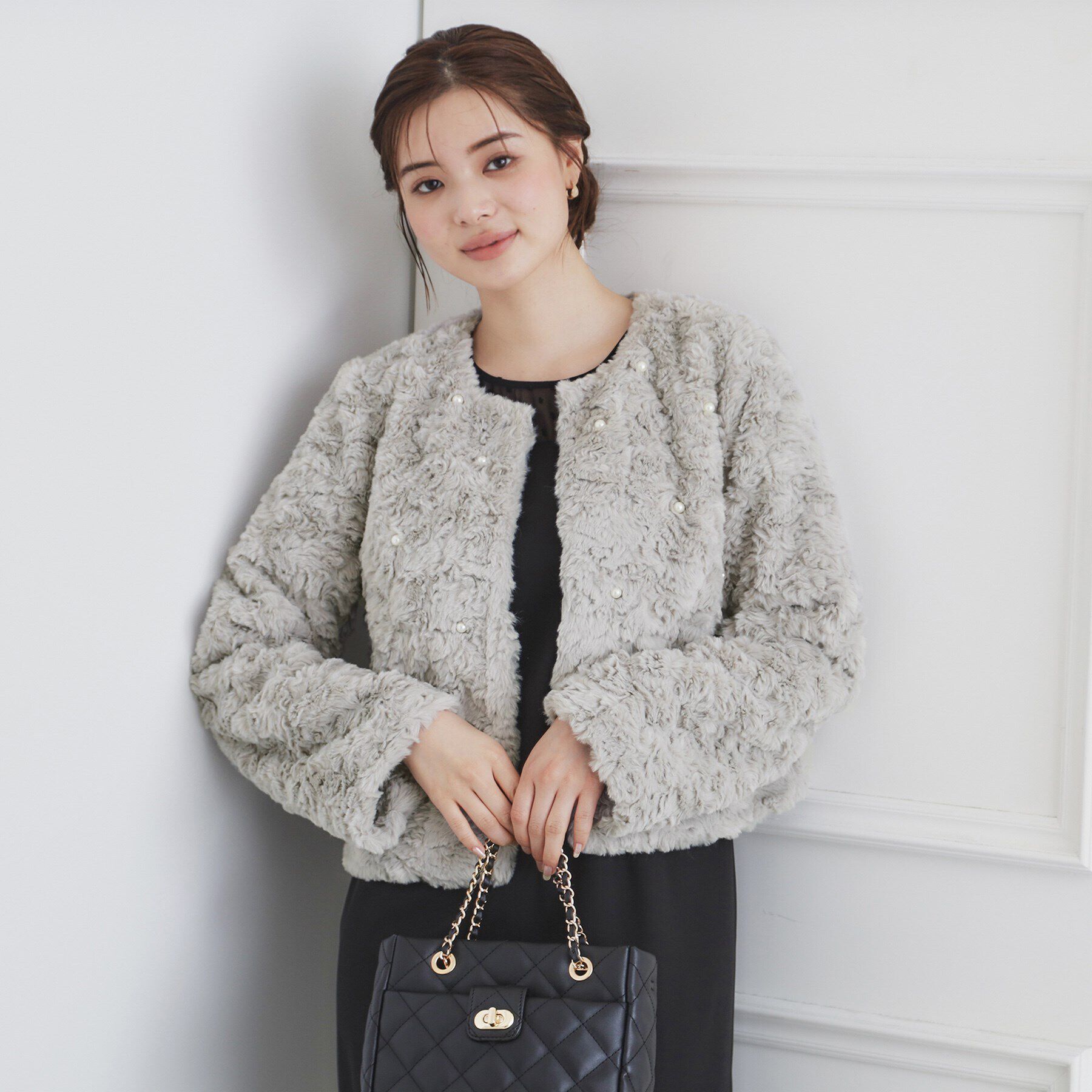 index「パール調フェイクファーショートジャケット【洗濯機洗い可】」|ブルゾン・スタジャン|ライトグレー(011