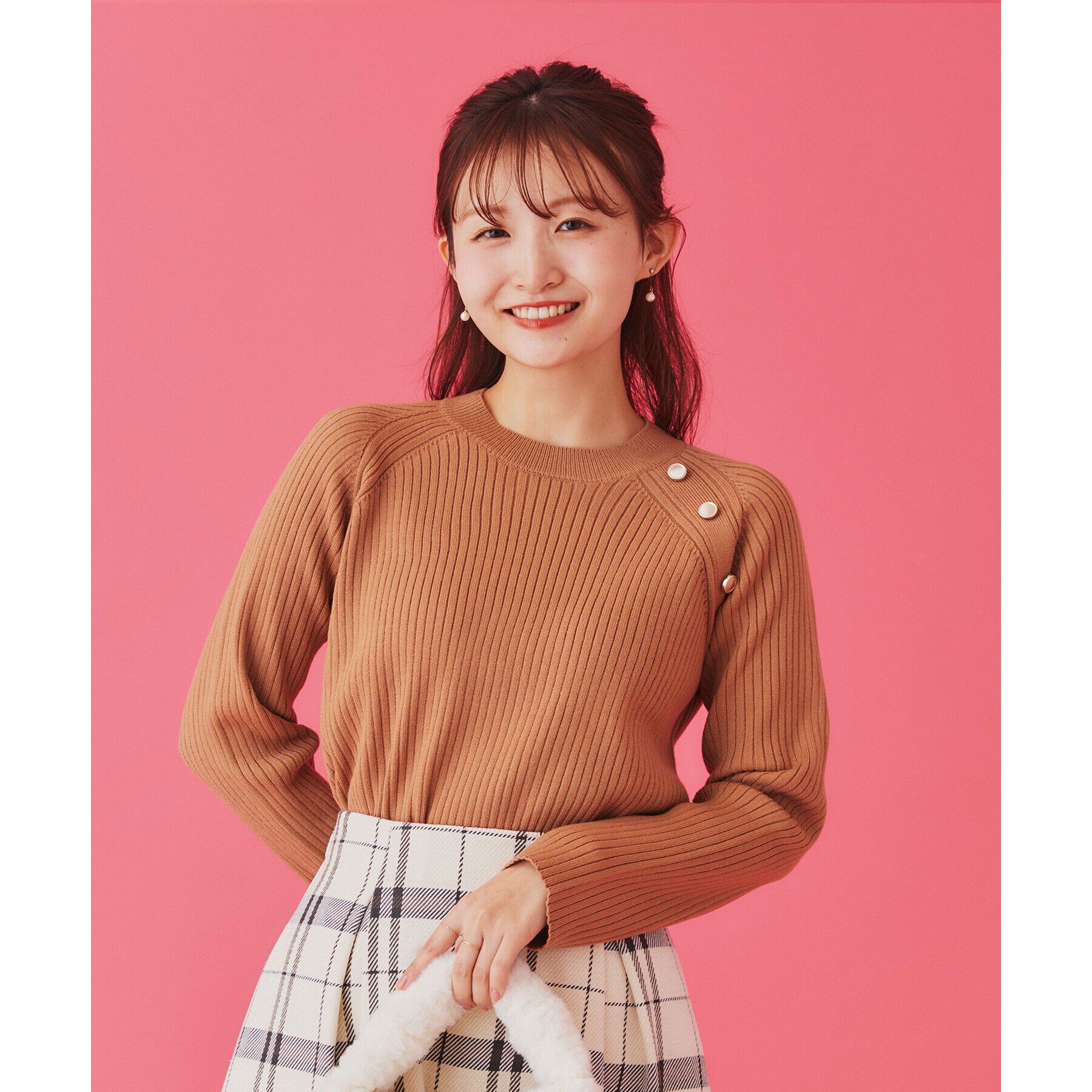 index「ゴールドボタンワイドリブニット【洗濯機可/抗ピル】」|ニット・セーター|