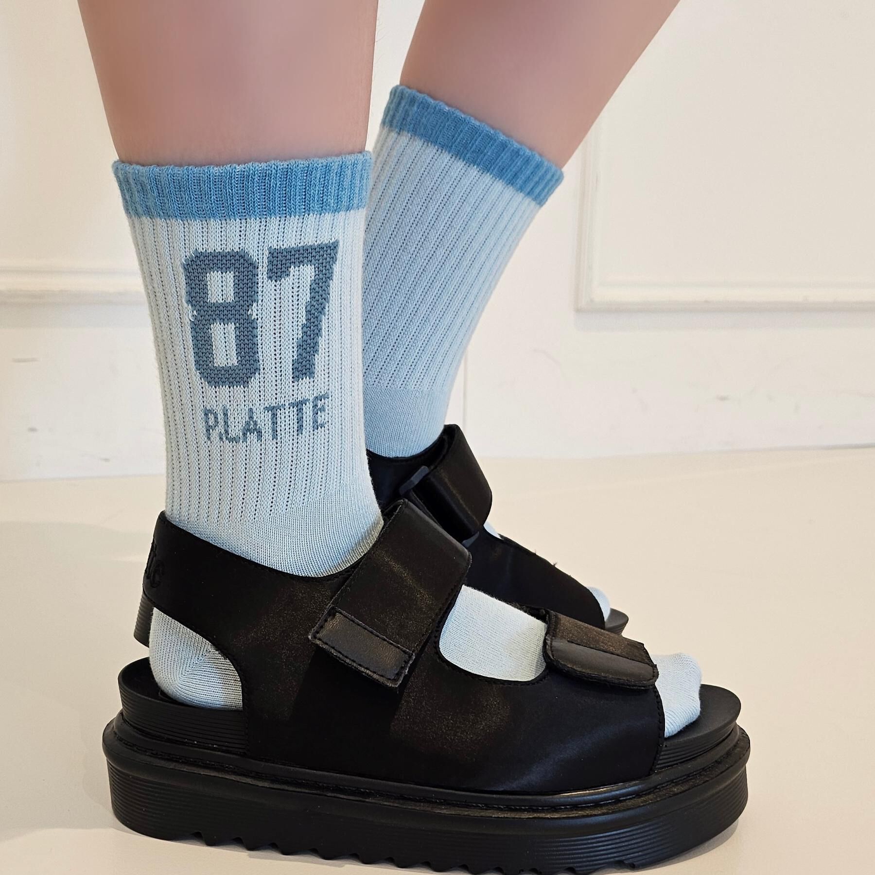 PINK-latte「ナンバリングロゴショート」|ソックス|