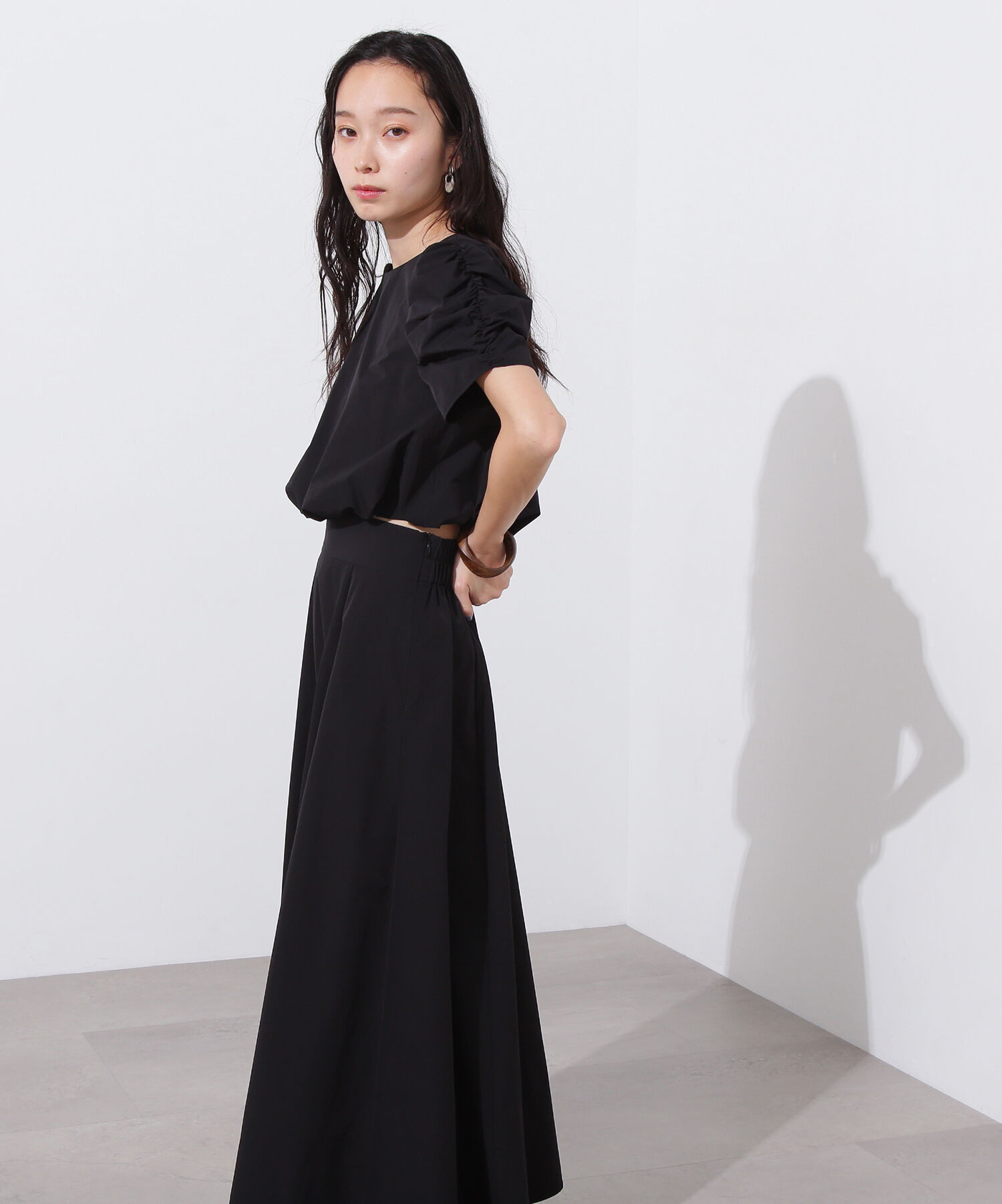  「シャーリングスリーブブラウス&times;スカートセット」|ワンピース|