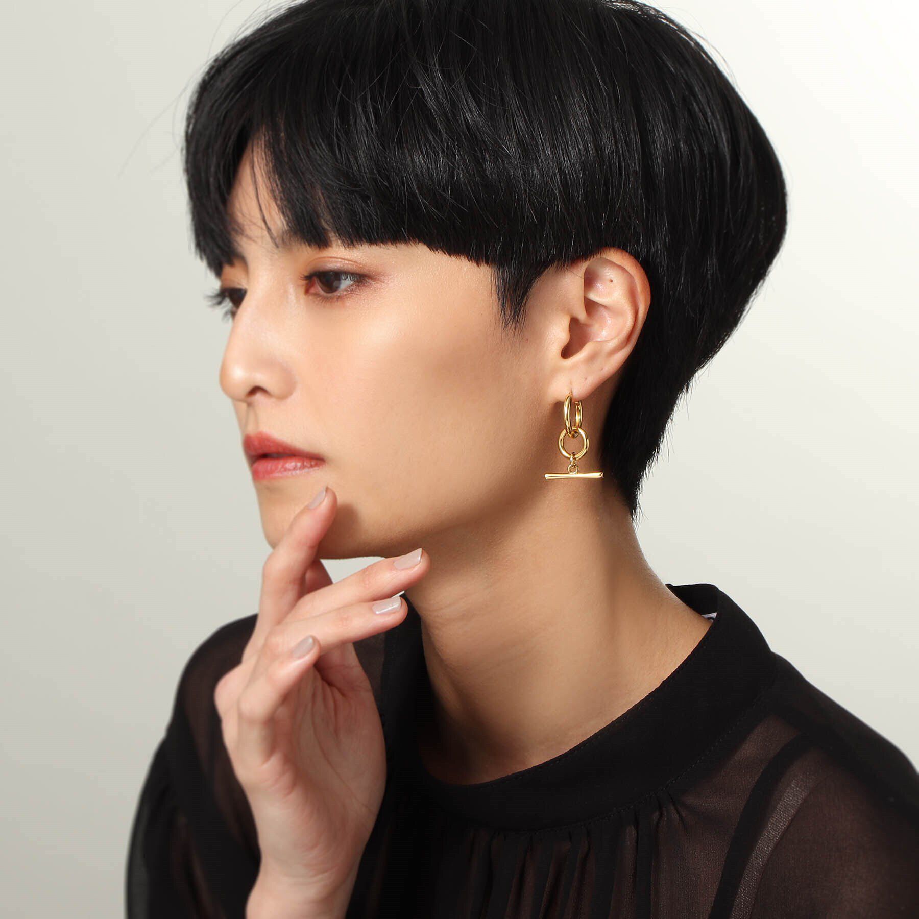 COCOSHNIK ONKITSCH「シルバー フープピアス トグルチャーム GP」|ピアス|