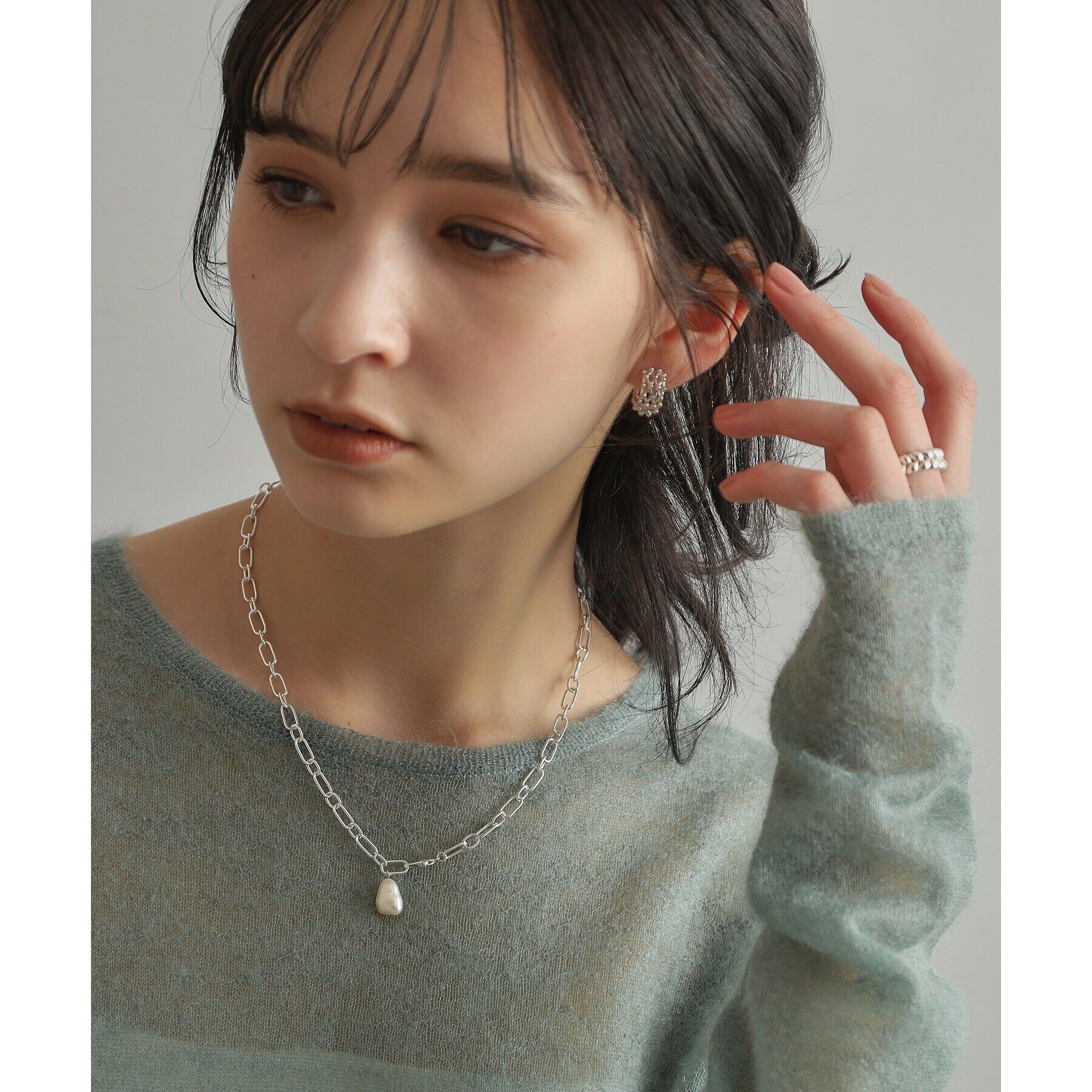 COCOSHNIK ONKITSCH「シルバー スモールフープ ボールメッシュ ピアス」|ピアス|