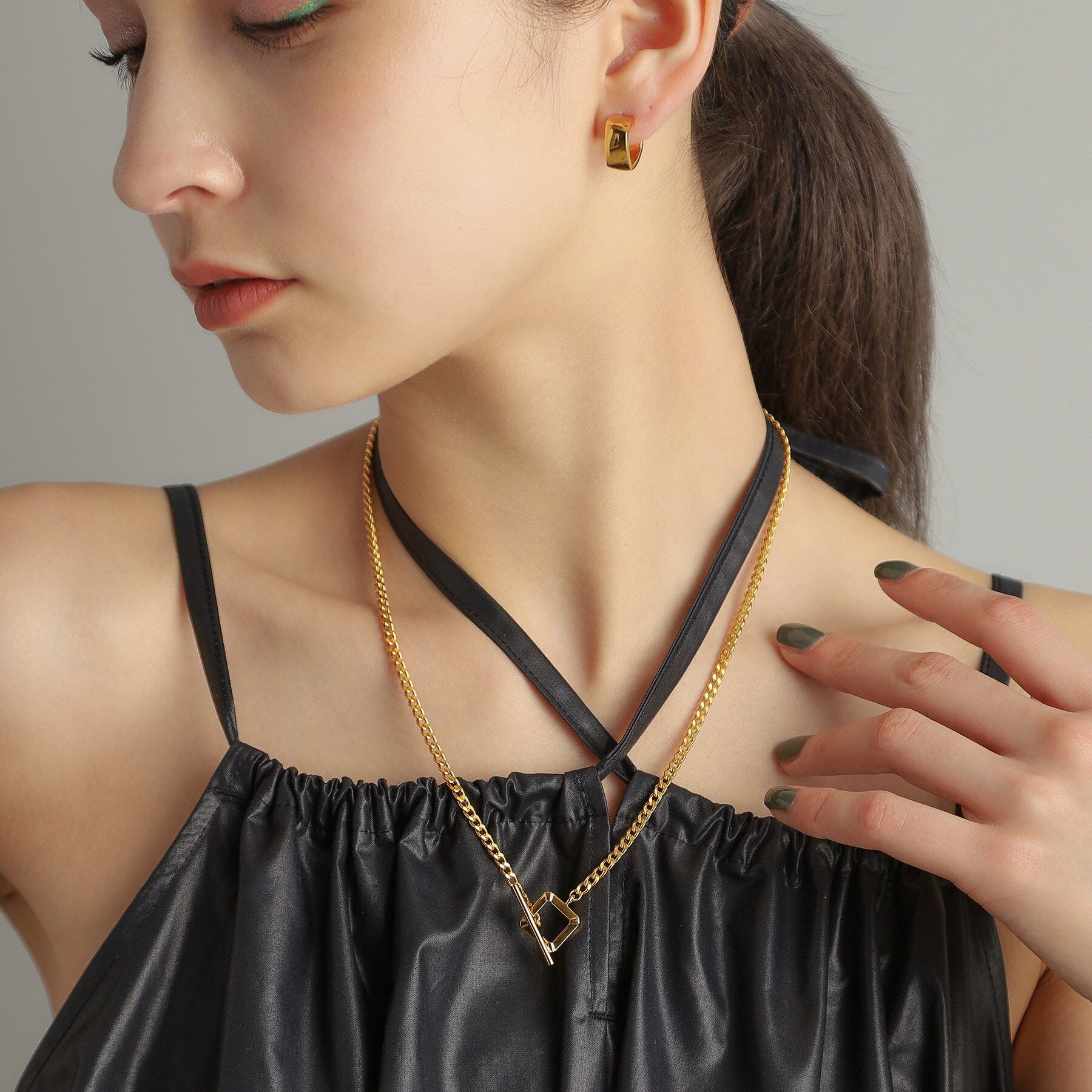 COCOSHNIK ONKITSCH「シルバー カーブチェーン スクエアマンテルネックレス GP」|ネックレス|