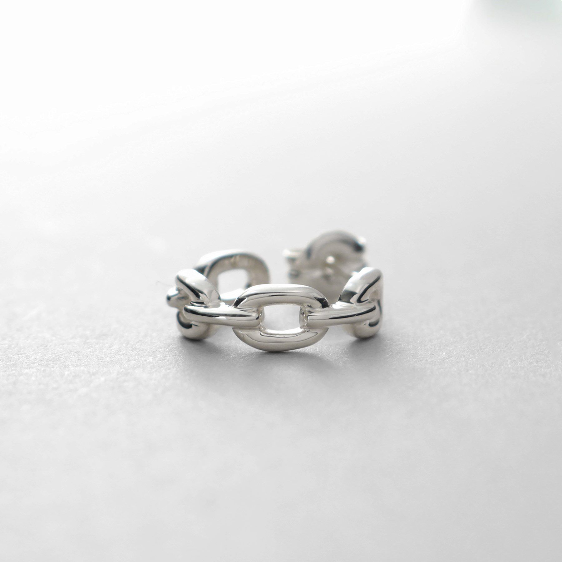 COCOSHNIK ONKITSCH「シルバー PCチェーンモチーフピアス」|ピアス|