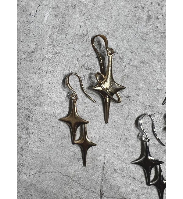 EMODA「アシンメトリースパークルピアス」|ピアス|ゴールド