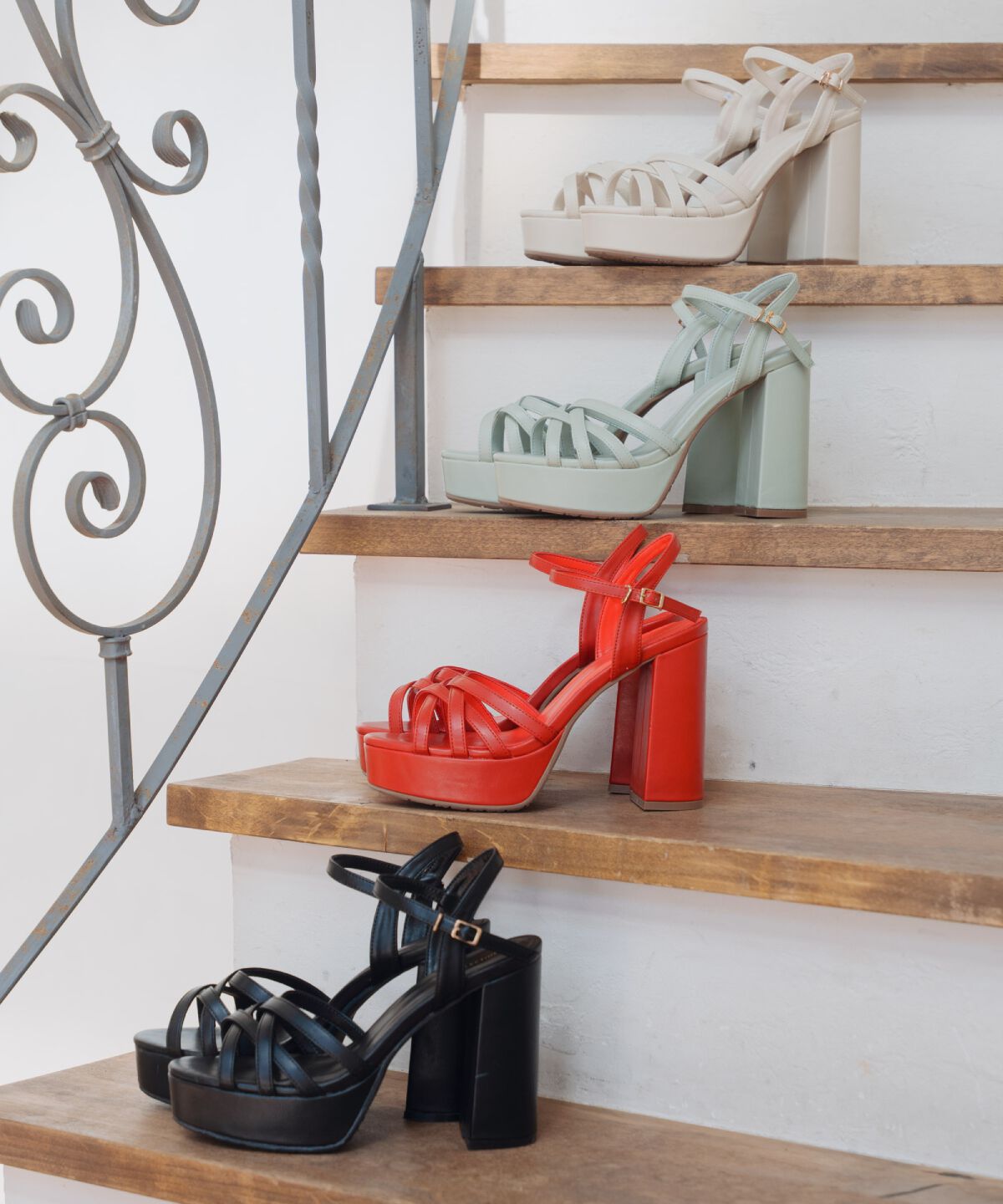 WILLSELECTION「クロスストラップサンダル」|サンダル|