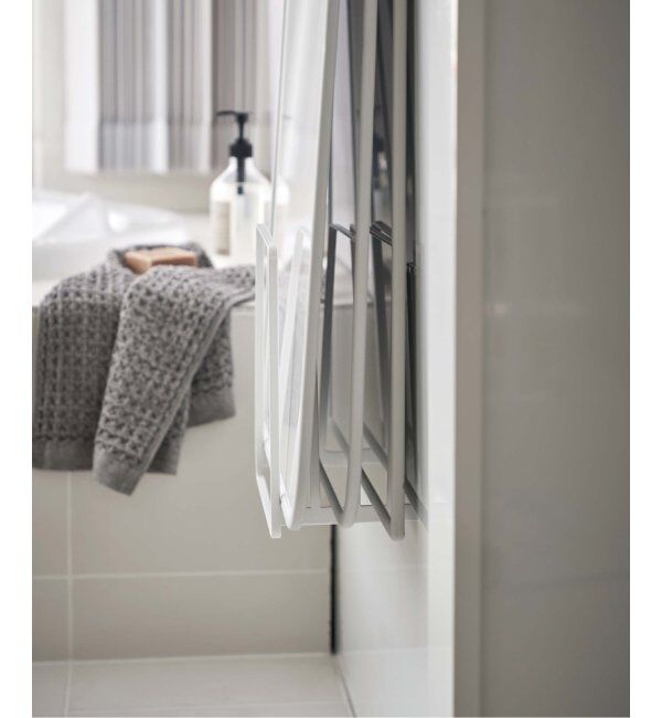 journal standard Furniture「《WEB限定》【tower/タワー】乾きやすいマグネット風呂蓋スタンド」|トイレタリー・ランドリーグッズ|