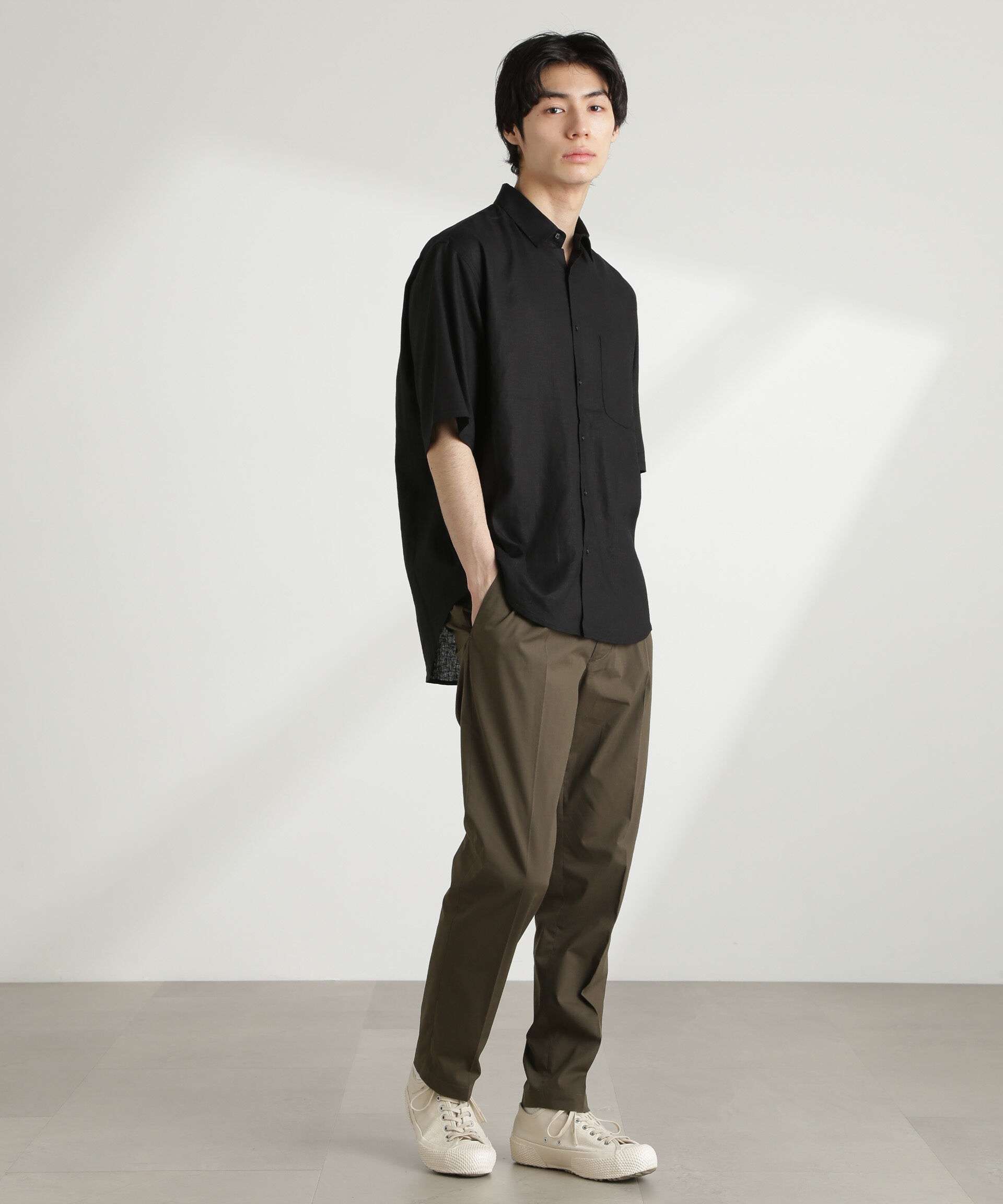 nano･universe「アンチスメルリネン レギュラーカラー 半袖」|シャツ・ブラウス|