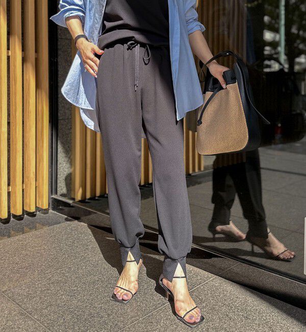 Rie Miller「《セットアップ対応》《手洗い可能》ダンボールジョーゼット裾リブジョガーパンツ」|チノ|