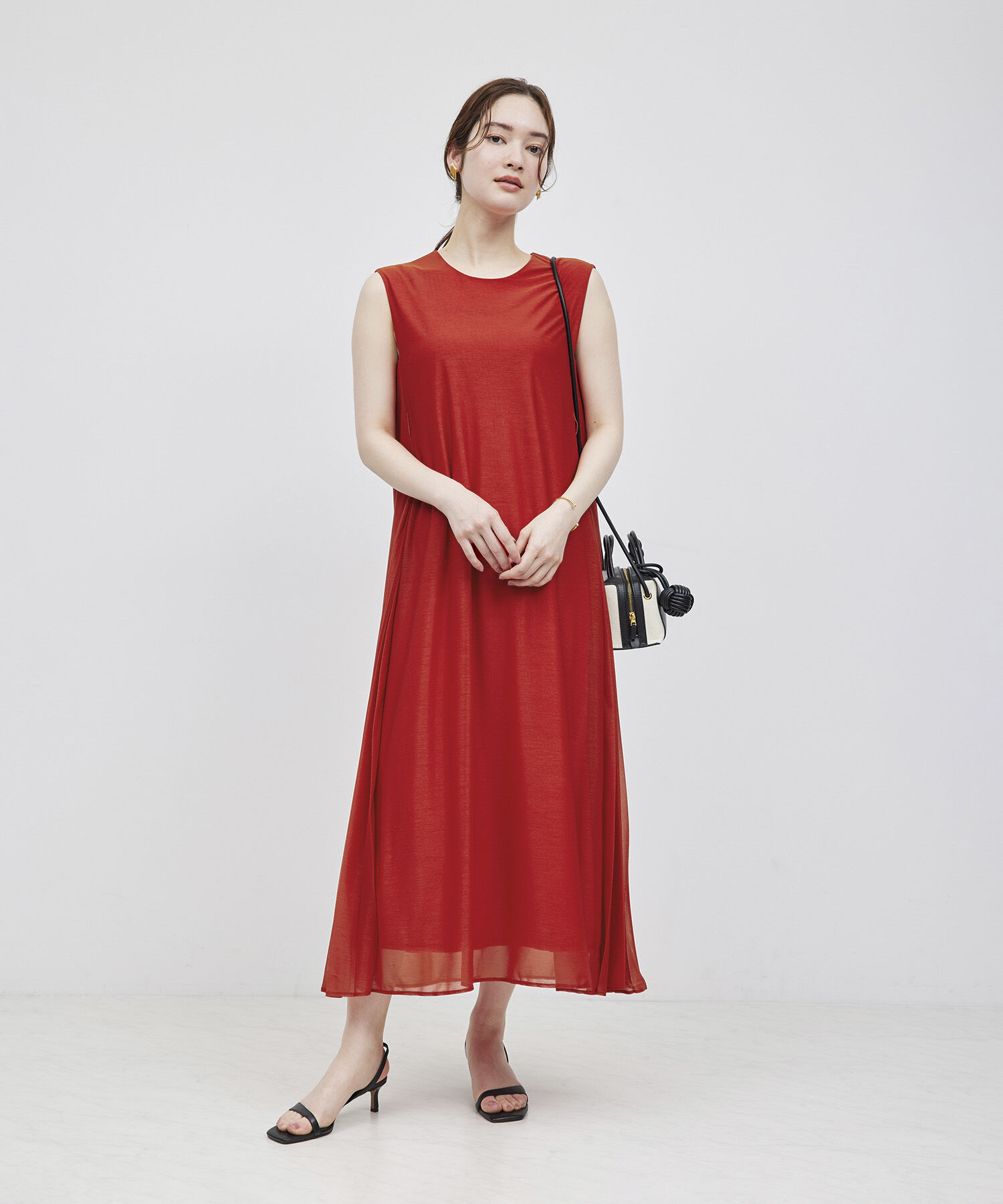 ROPE「【新色追加】エスパンディサイドプリーツワンピース【WEB限定/一部店舗限定】【メディア掲載】」|ワンピース|