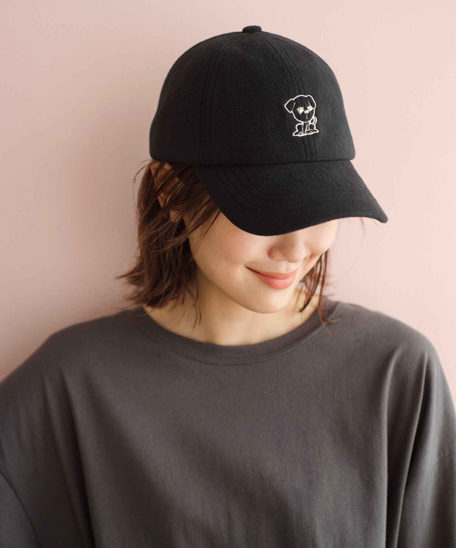 ROPE PICNIC PASSAGE「【一部店舗限定】おもちくん&times;ROPE' PICNIC/刺繍フリースキャップ」|キャップ・キャスケット|ブラック(01)