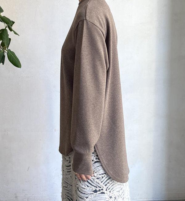  「【WEB限定】裾ラウンドカットトップス」|Tシャツ・カットソー|