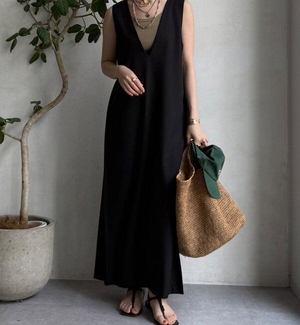  「【WEB限定】リネン混深Vジャンスカ」|ワンピース|ブラック