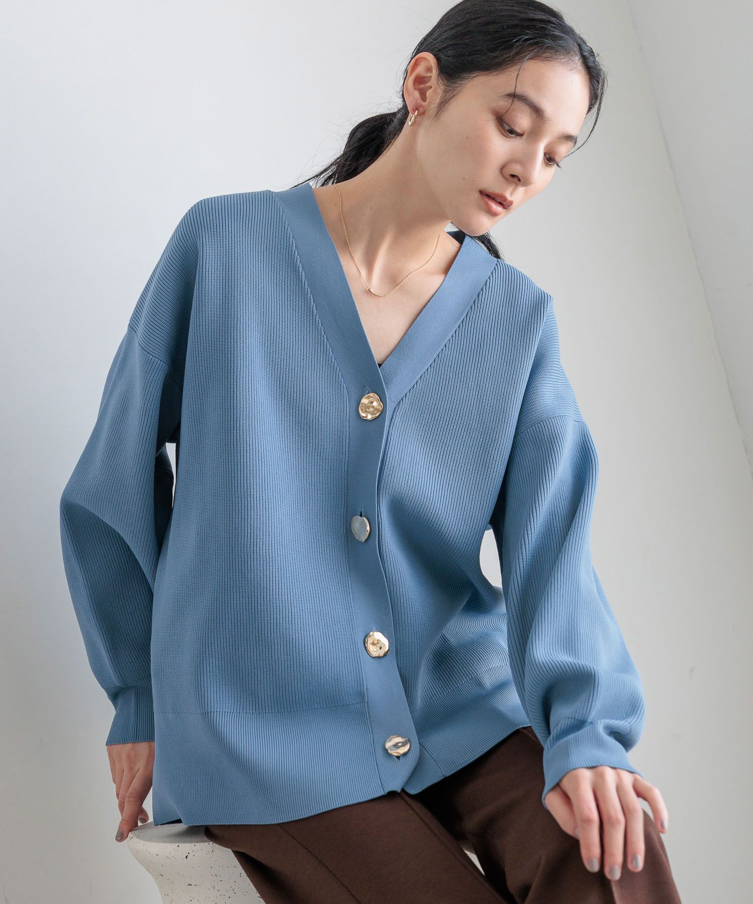 LOWRYS FARM「デコボタンＢＩＧＶカーディガン」|ニット・セーター|