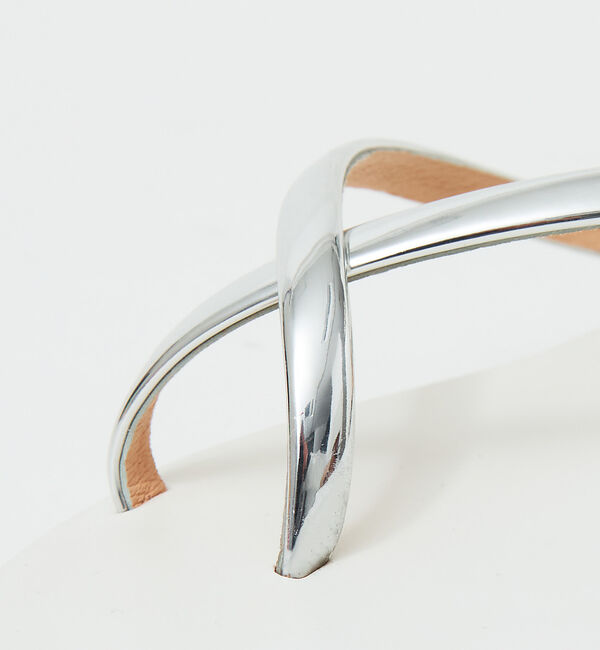 Rouge vif「NICOLAS LAINAS クロスストラップサンダル」|サンダル|