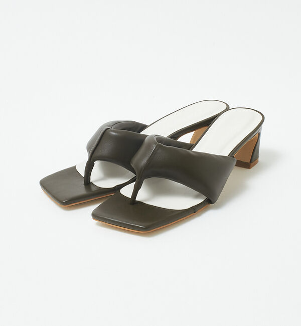 AU BANNISTER「【LAROUTE】クッショントングサンダル」|サンダル|カーキ