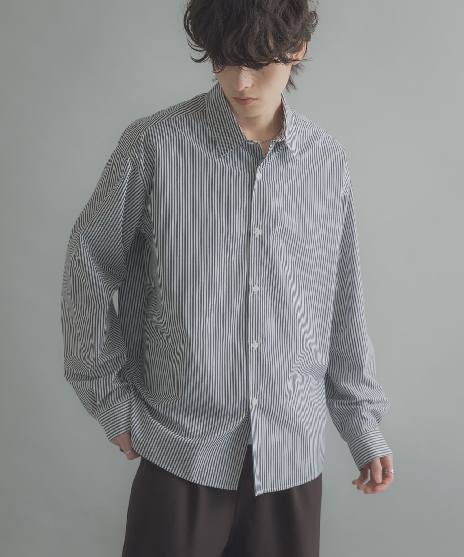 SENSE OF PLACE by URBAN RESEARCH「『イージーケア/速乾/接触冷感』コンフォートレギュラーカラーシャツ」|シャツ・ブラウス|ブラック系その他