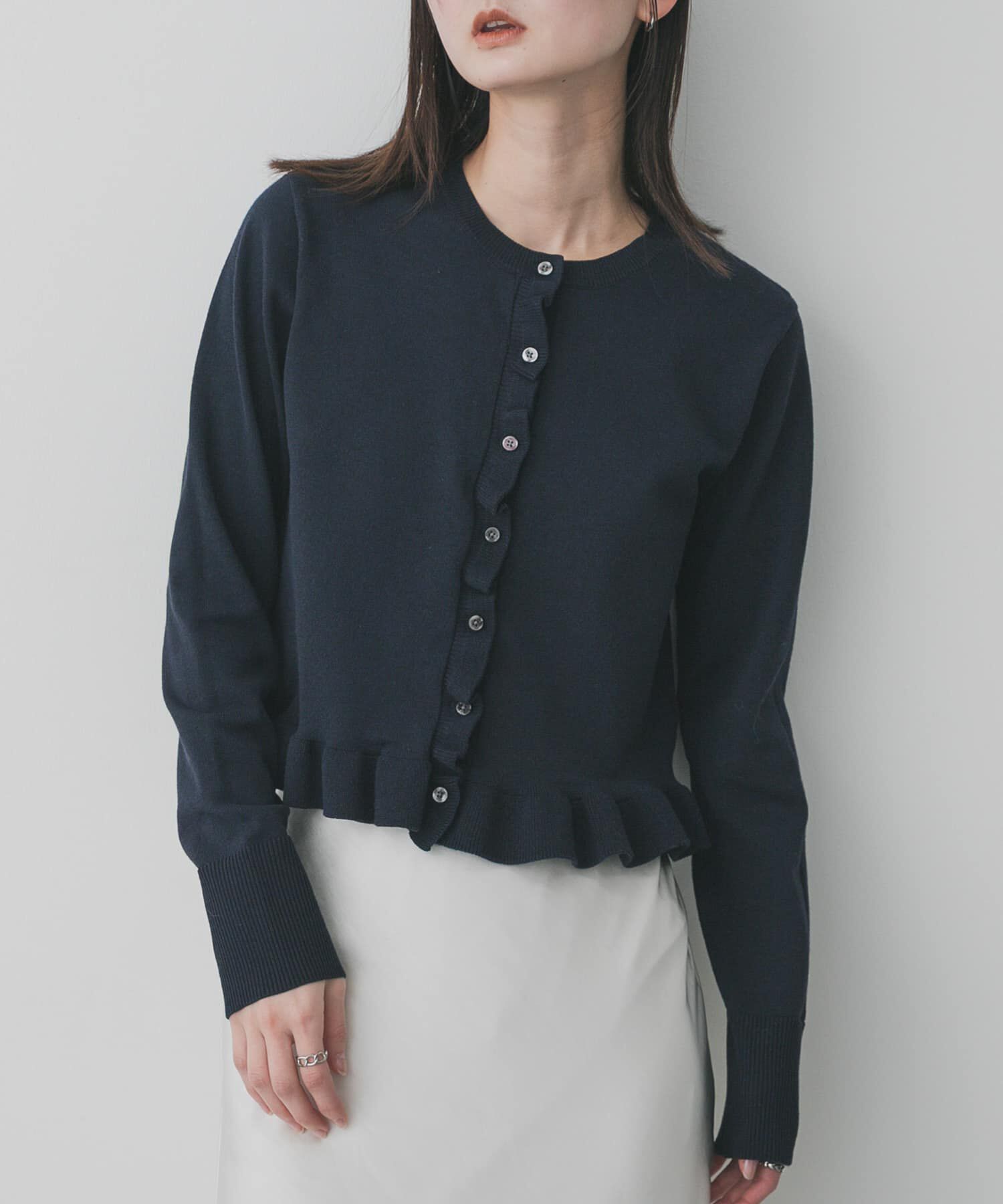 SENSE OF PLACE by URBAN RESEARCH「『洗濯可』フリルトリムニットカーディガン」|ニット・セーター|ネイビー
