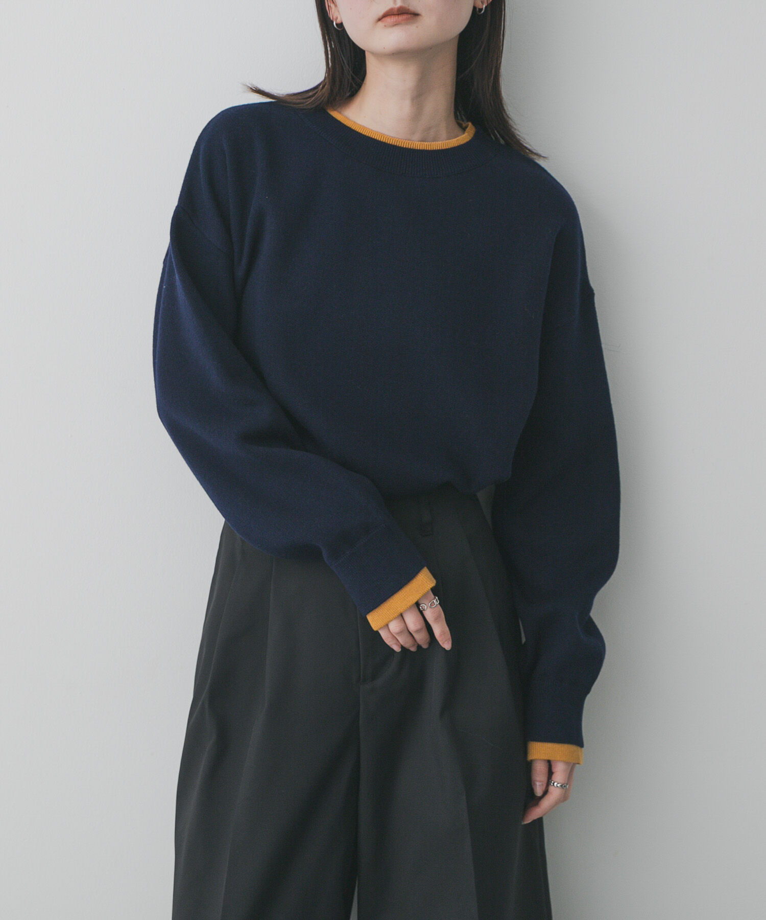 SENSE OF PLACE by URBAN RESEARCH「『洗濯可』バイカラーレイヤードセーター」|ニット・セーター|ネイビー