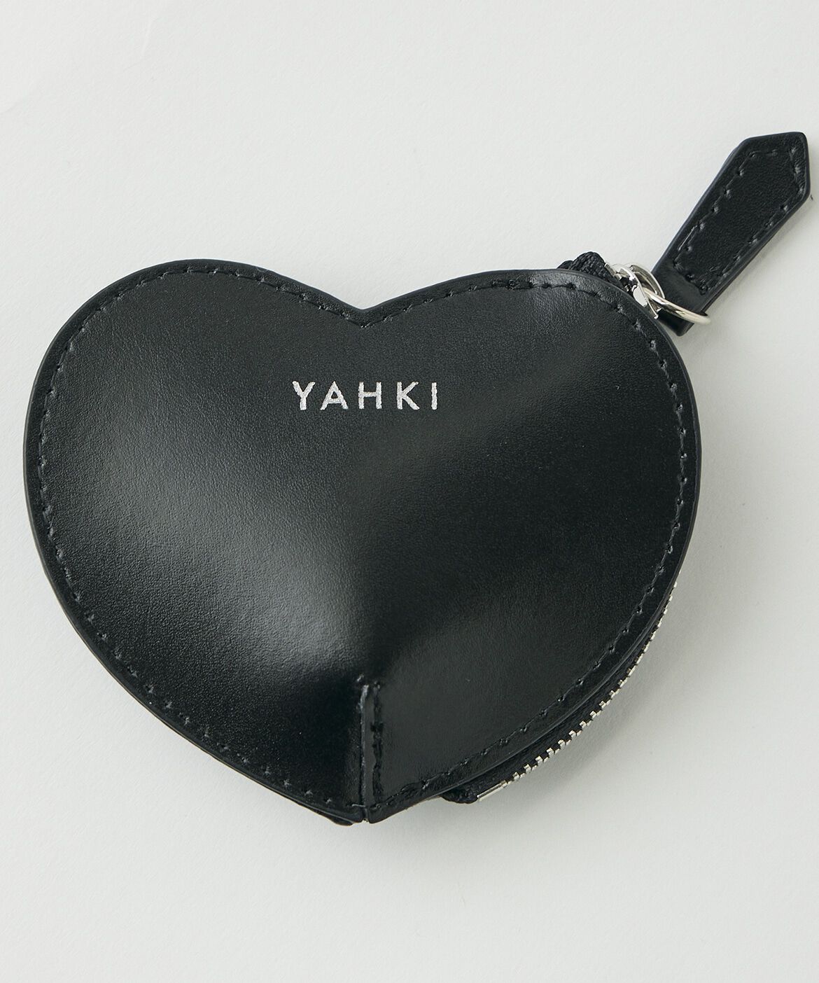 INED「《SUPERIOR CLOSET》W FACEハートレザーミニポーチ《YAHKI》」|コインケース|ブラック