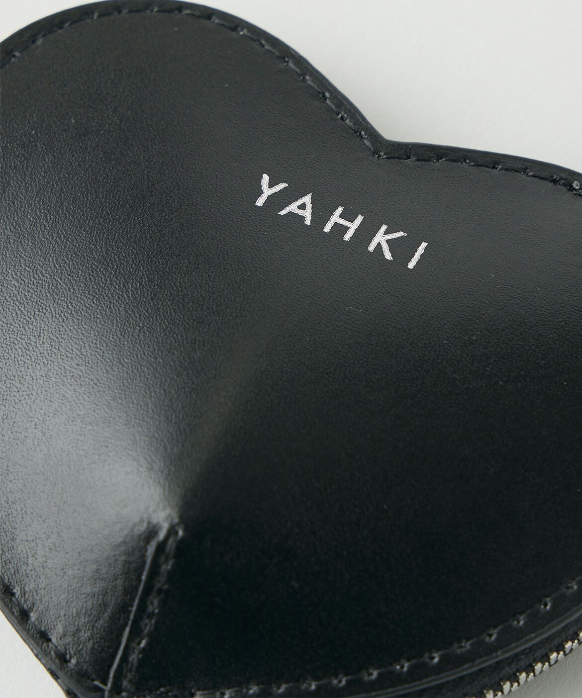 INED「《SUPERIOR CLOSET》W FACEハートレザーミニポーチ《YAHKI》」|コインケース|
