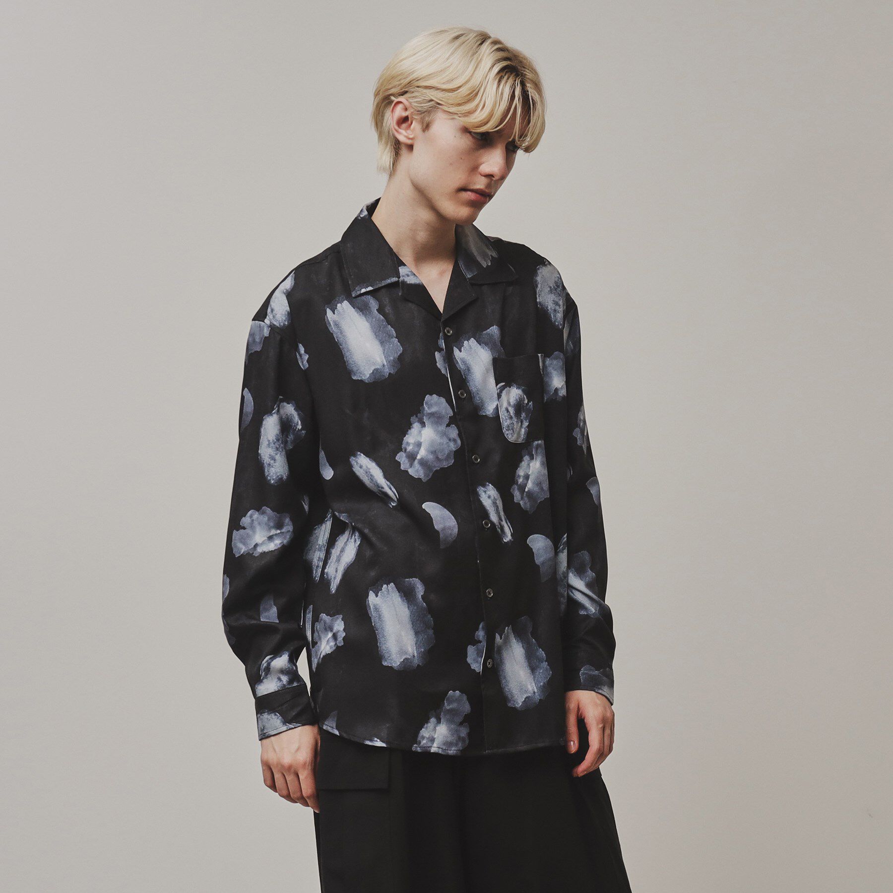 tk.TAKEO KIKUCHI「ウォーターカラープリントシャツ」|シャツ・ブラウス|ブラック(419)