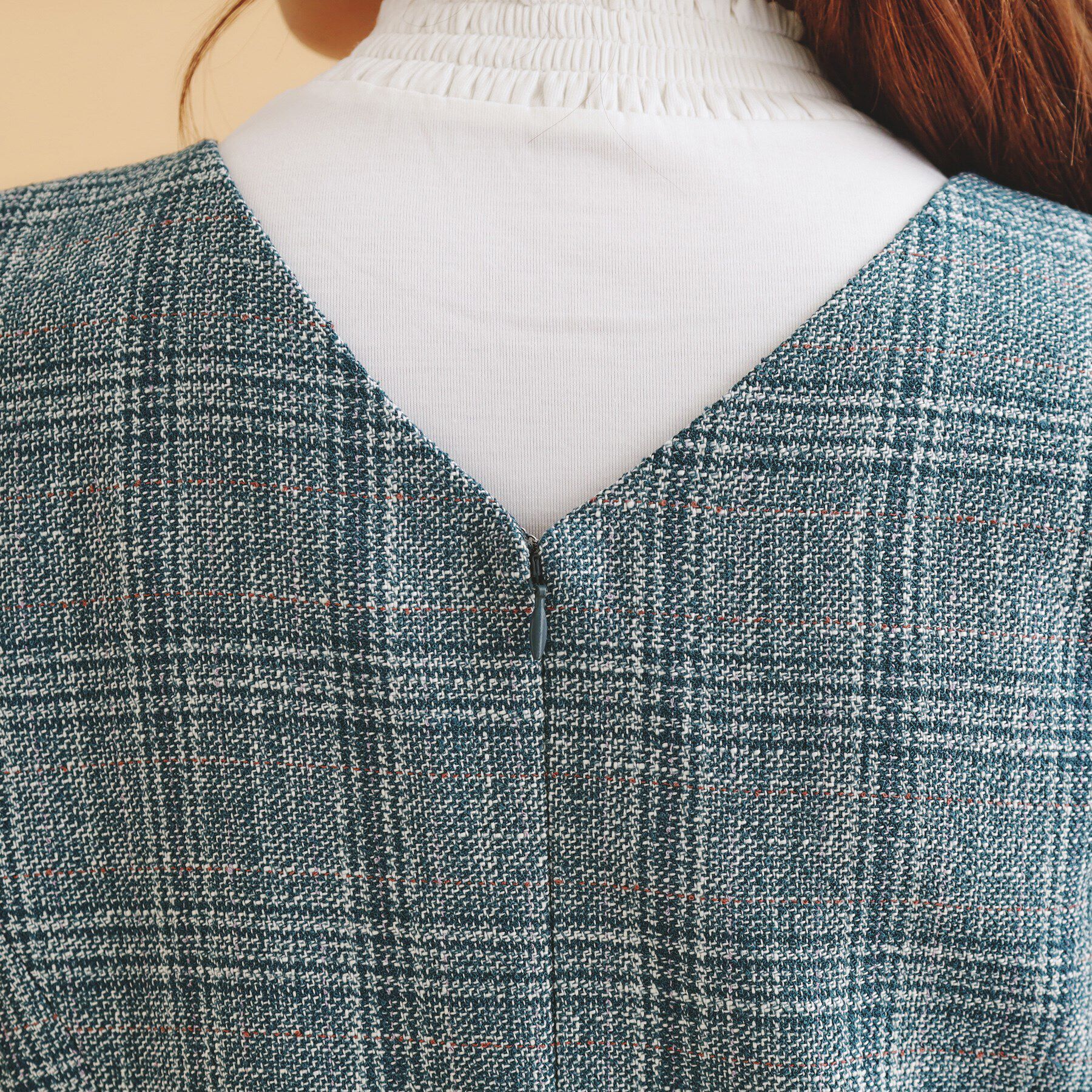 index「《美人百花掲載》チェック柄Vネックジャンパースカート【洗濯機洗い可/イージーアイロン】」|ワンピース|