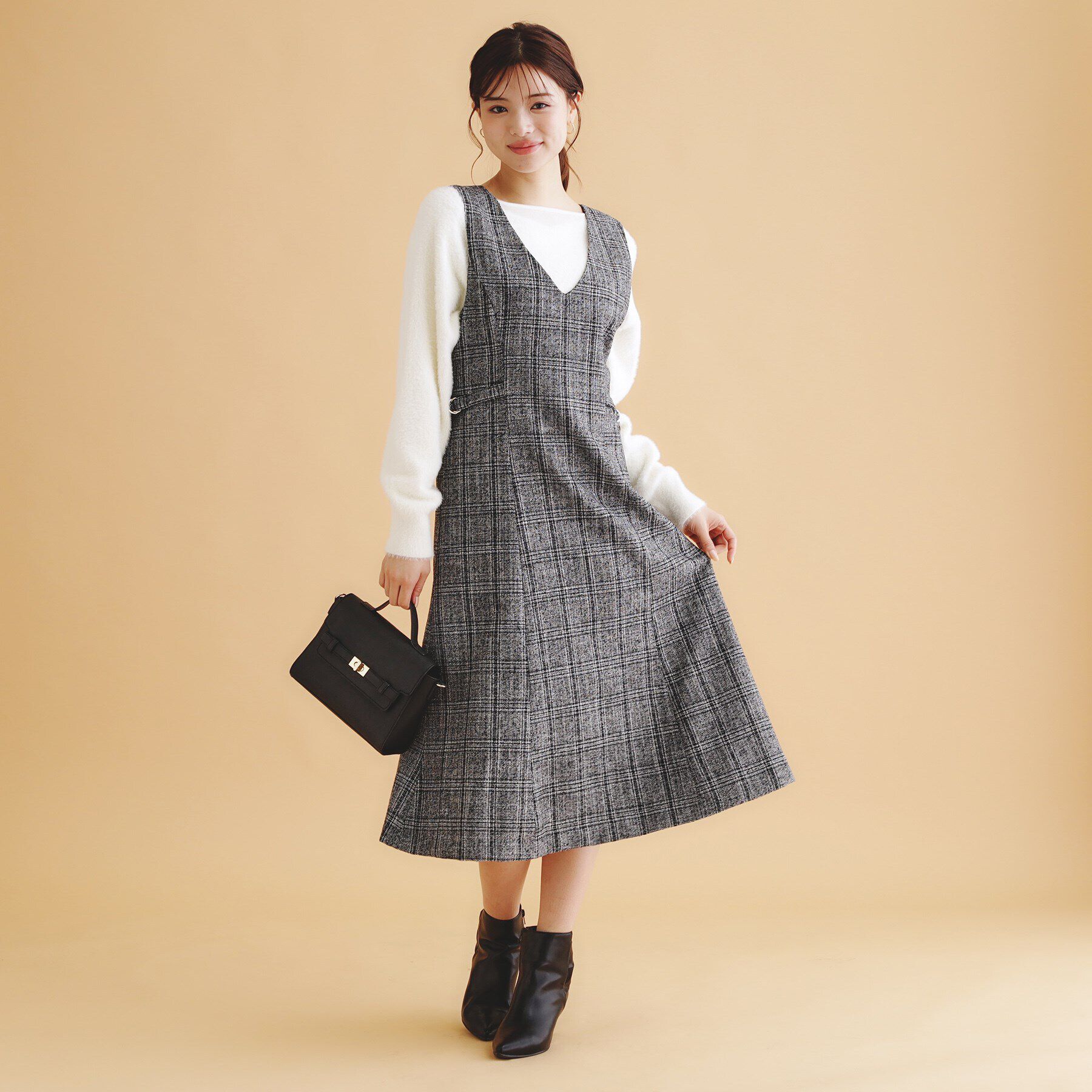 index「《美人百花掲載》チェック柄Vネックジャンパースカート【洗濯機洗い可/イージーアイロン】」|ワンピース|