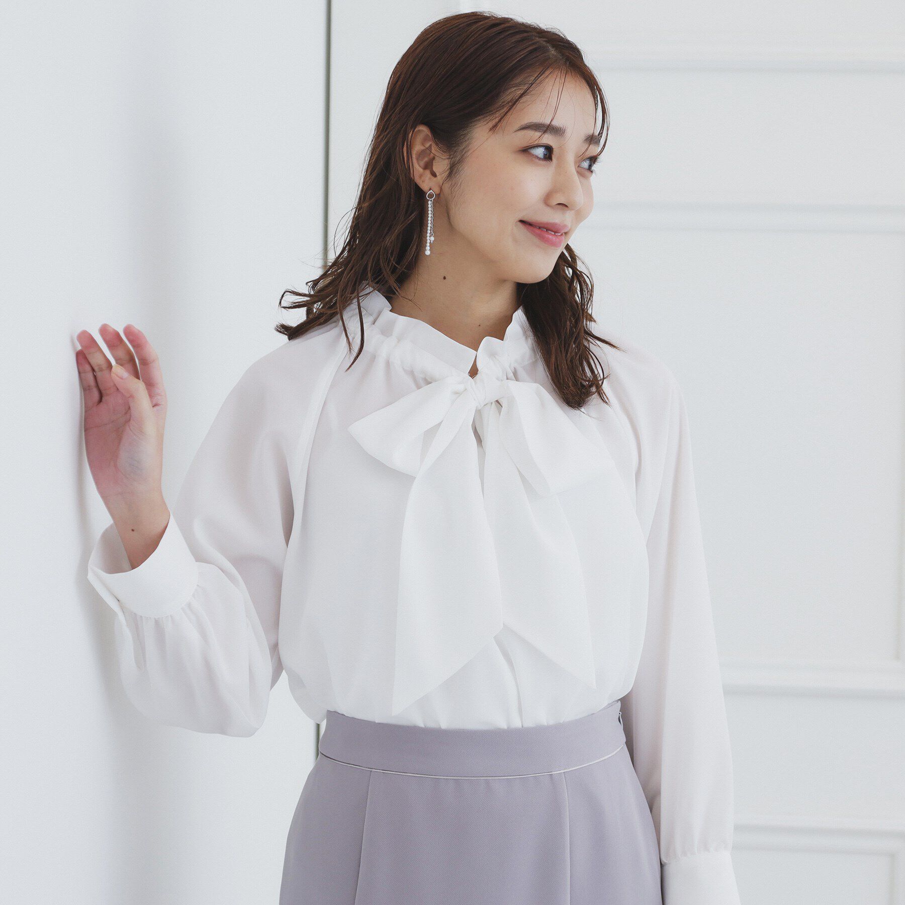 index「フリルギャザーボウタイブラウス【洗濯機可】」|シャツ・ブラウス|