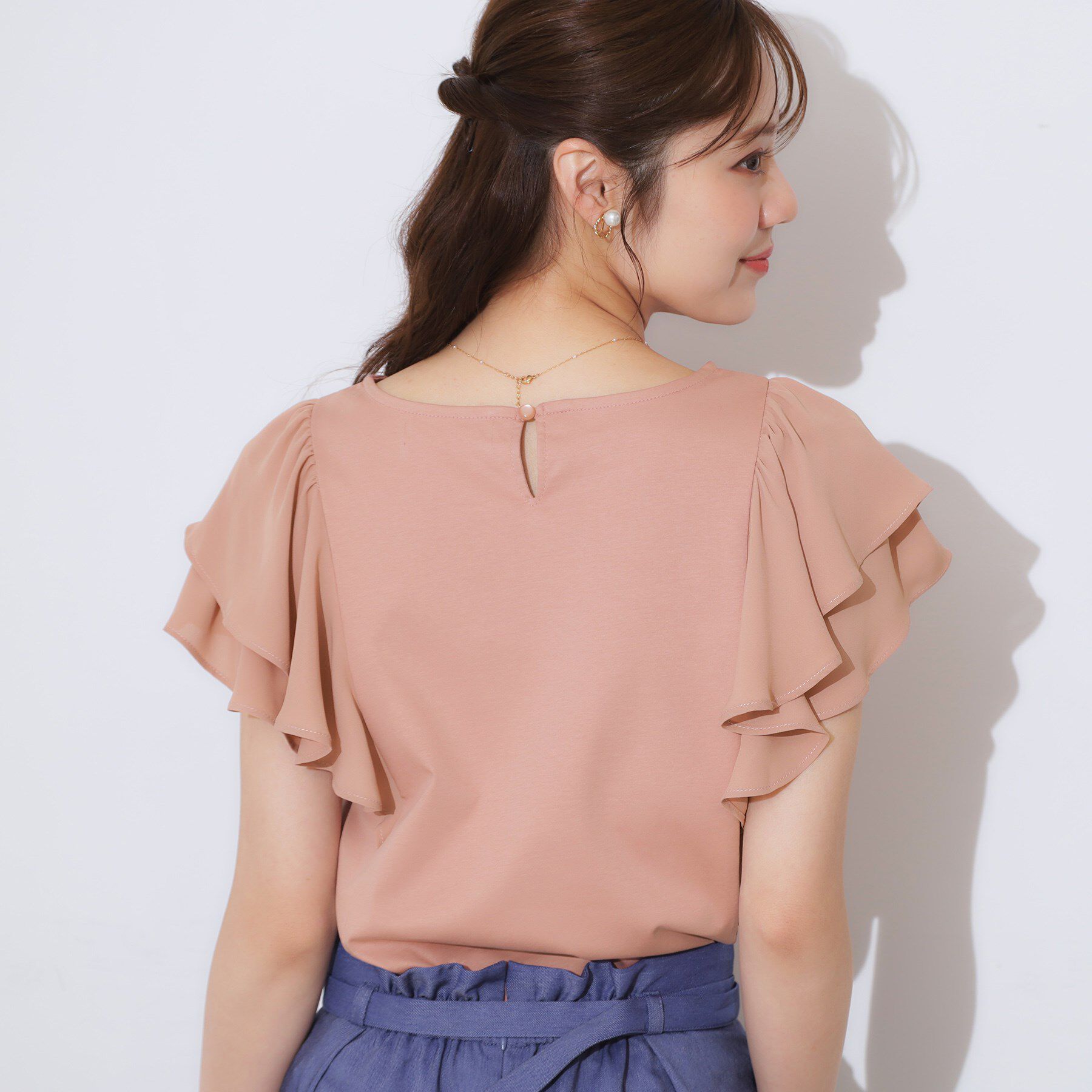 Couture broach「【接触冷感・UVカット・二の腕カバー】ラッフルフレアスリーブ」|Tシャツ・カットソー|